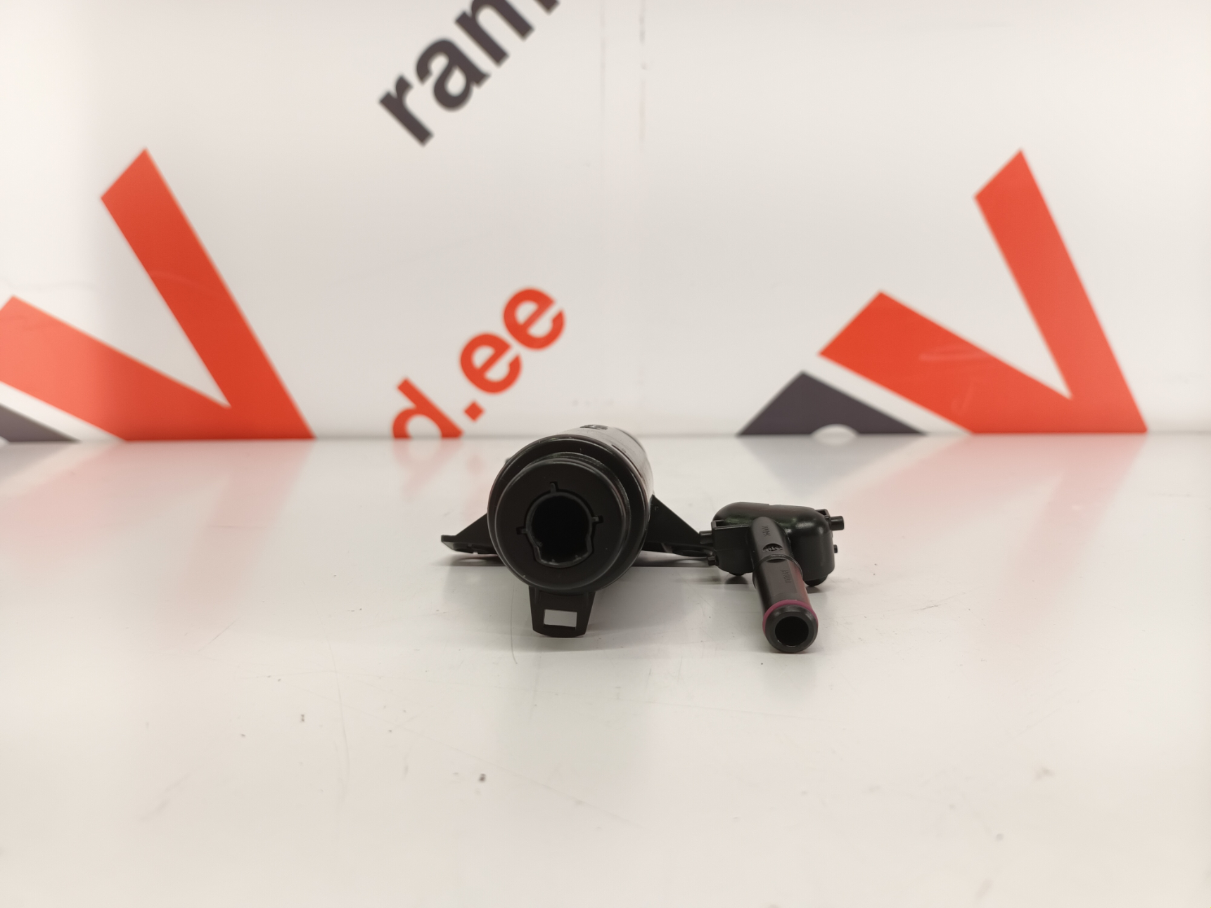 Jaguar tulepesur/ headlight washer - pilt 3