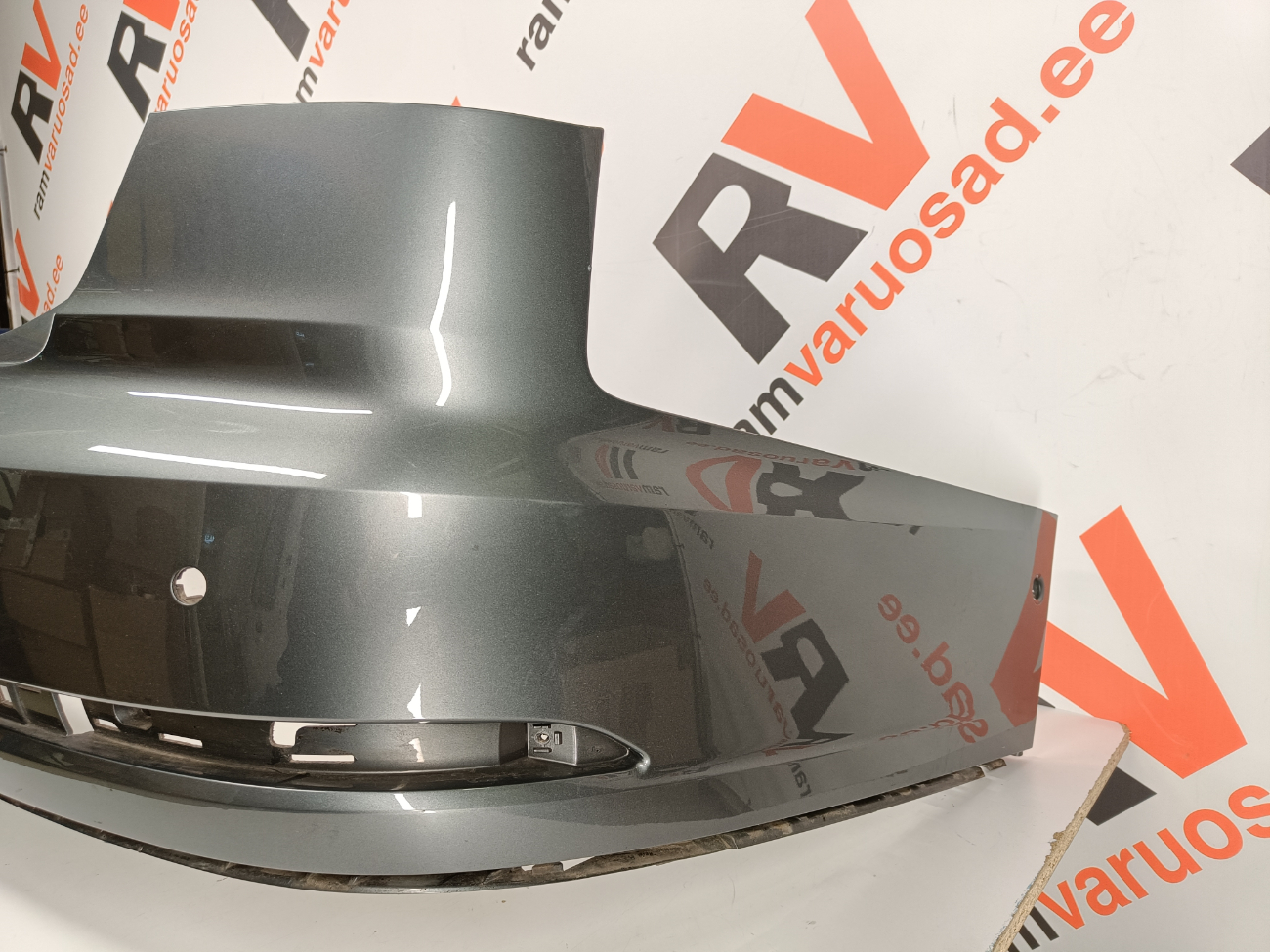 Audi A8 tagastange/ rear bumper - pilt 3