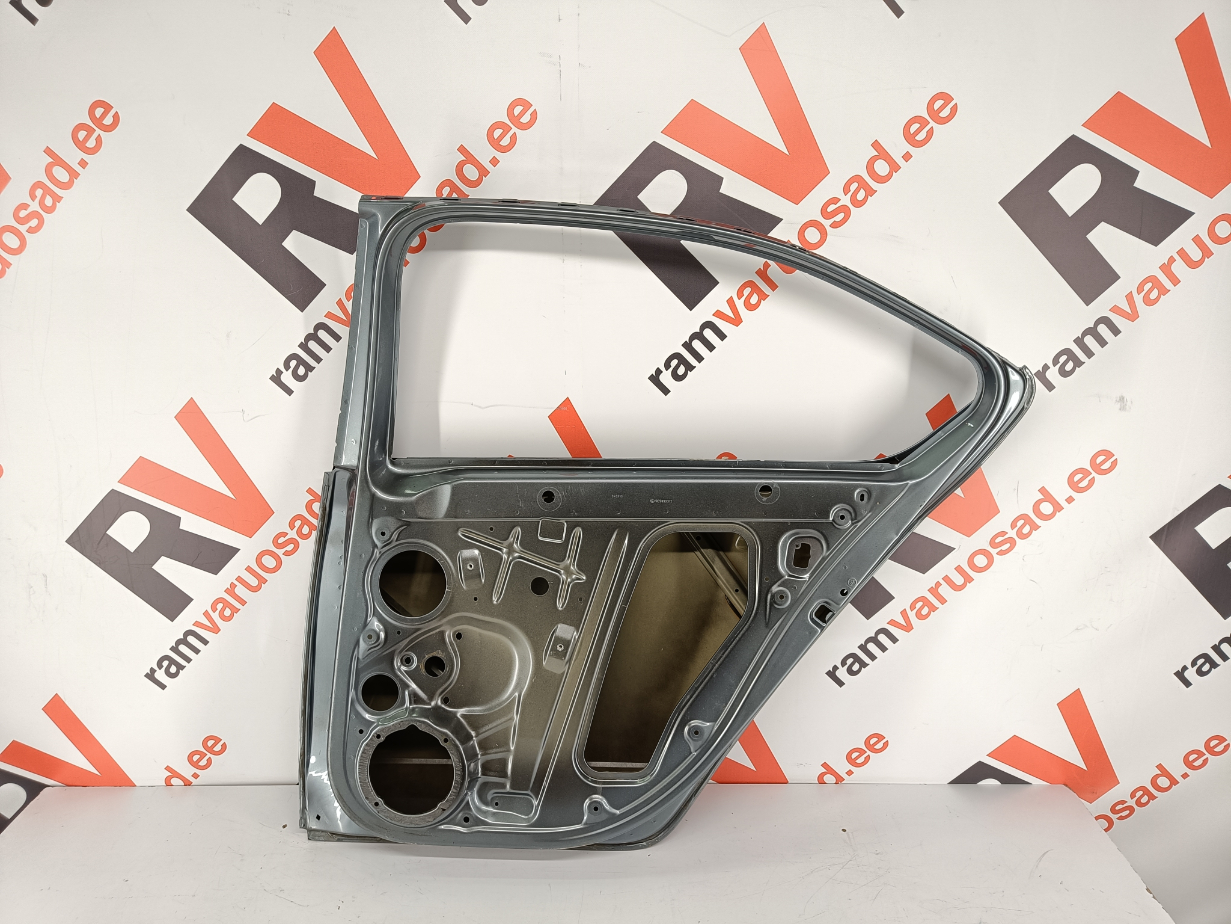 Skoda Octavia tagauks/ rear door - pilt 4