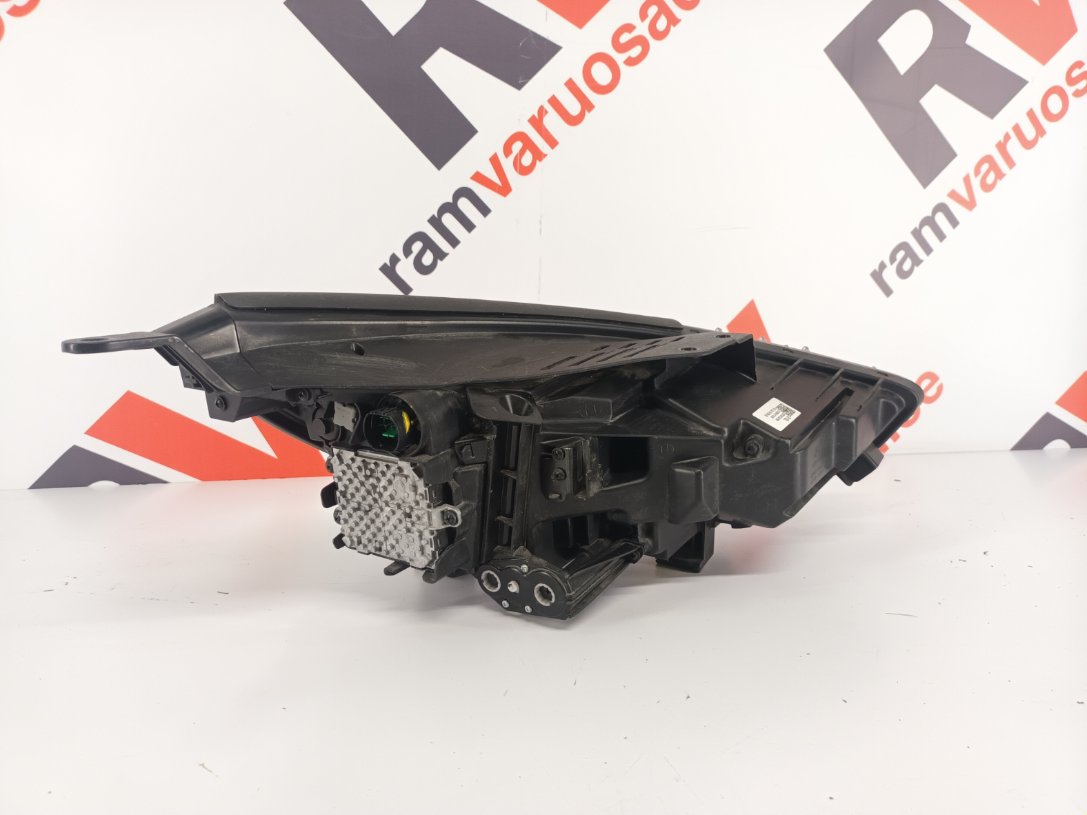 Hyundai i30  esituli/ headlight - pilt 2