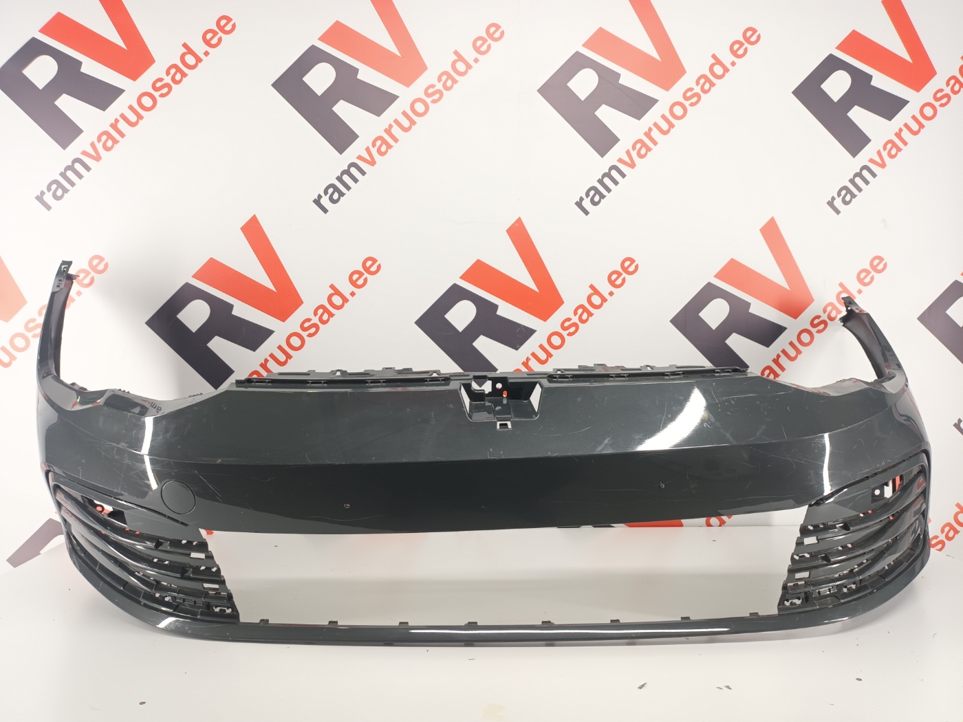 Volkswagen Golf 8 esistange/ front bumper