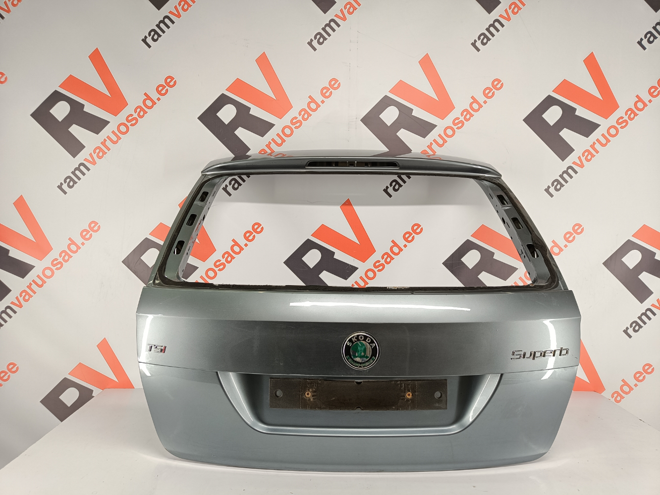 Skoda Superb II tagaluuk/ trunk lid