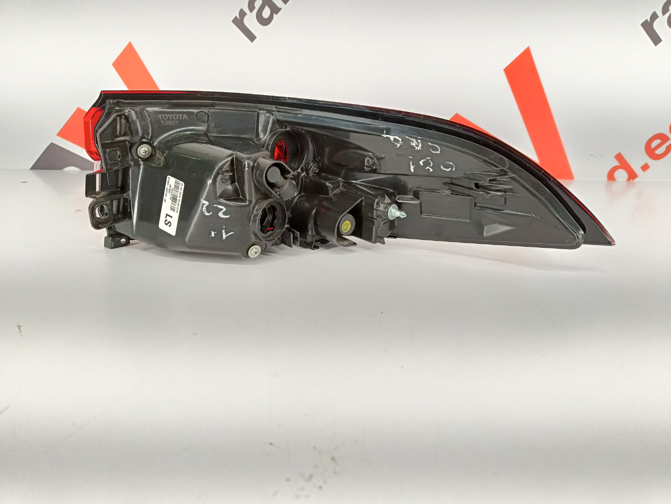Toyota Corolla  tagatuli/ rear light - pilt 2