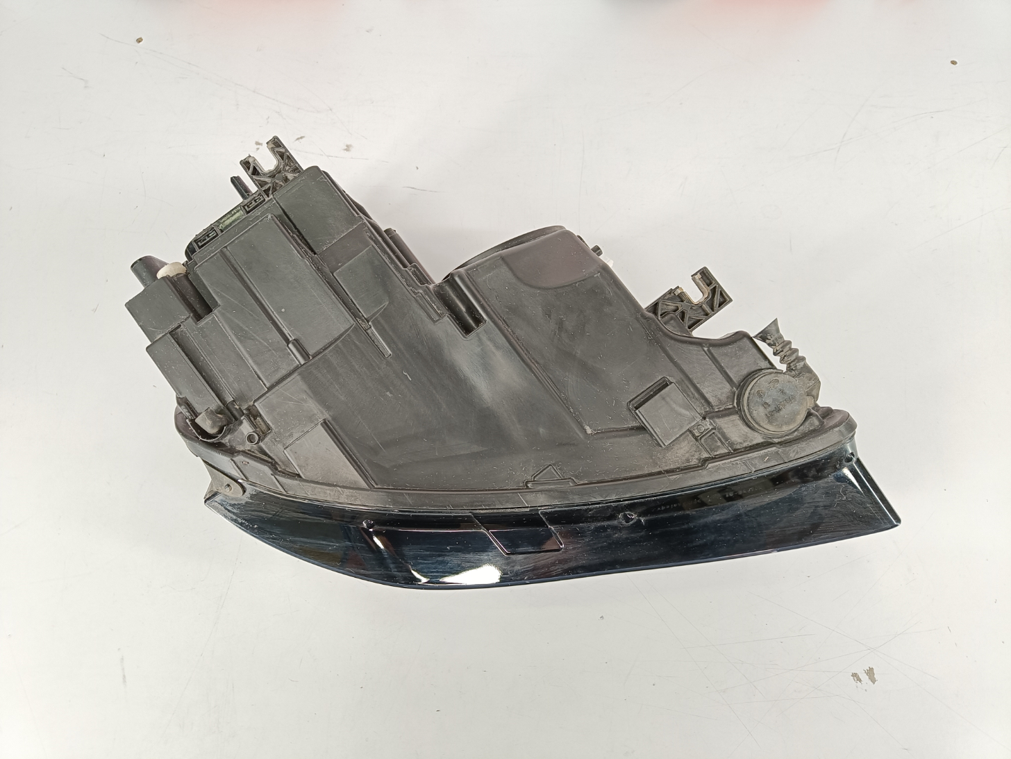 Audi A8 D4 esituli/ headlight - pilt 4