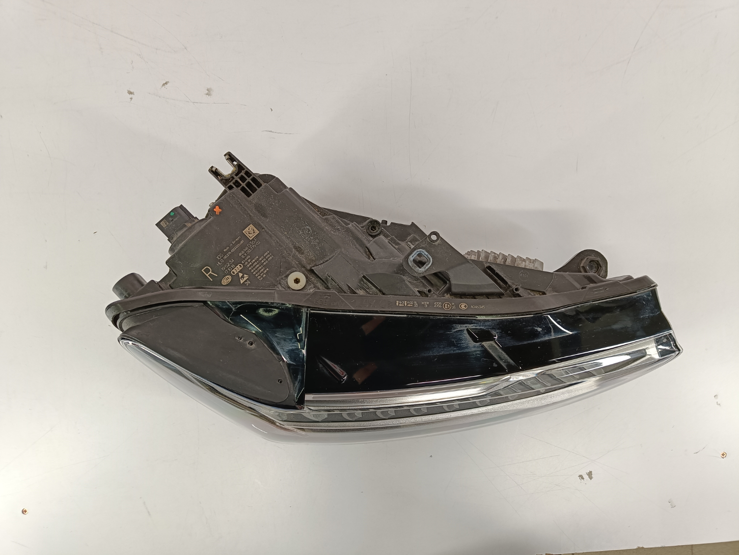 Audi A7 esituli/ headlight - pilt 2