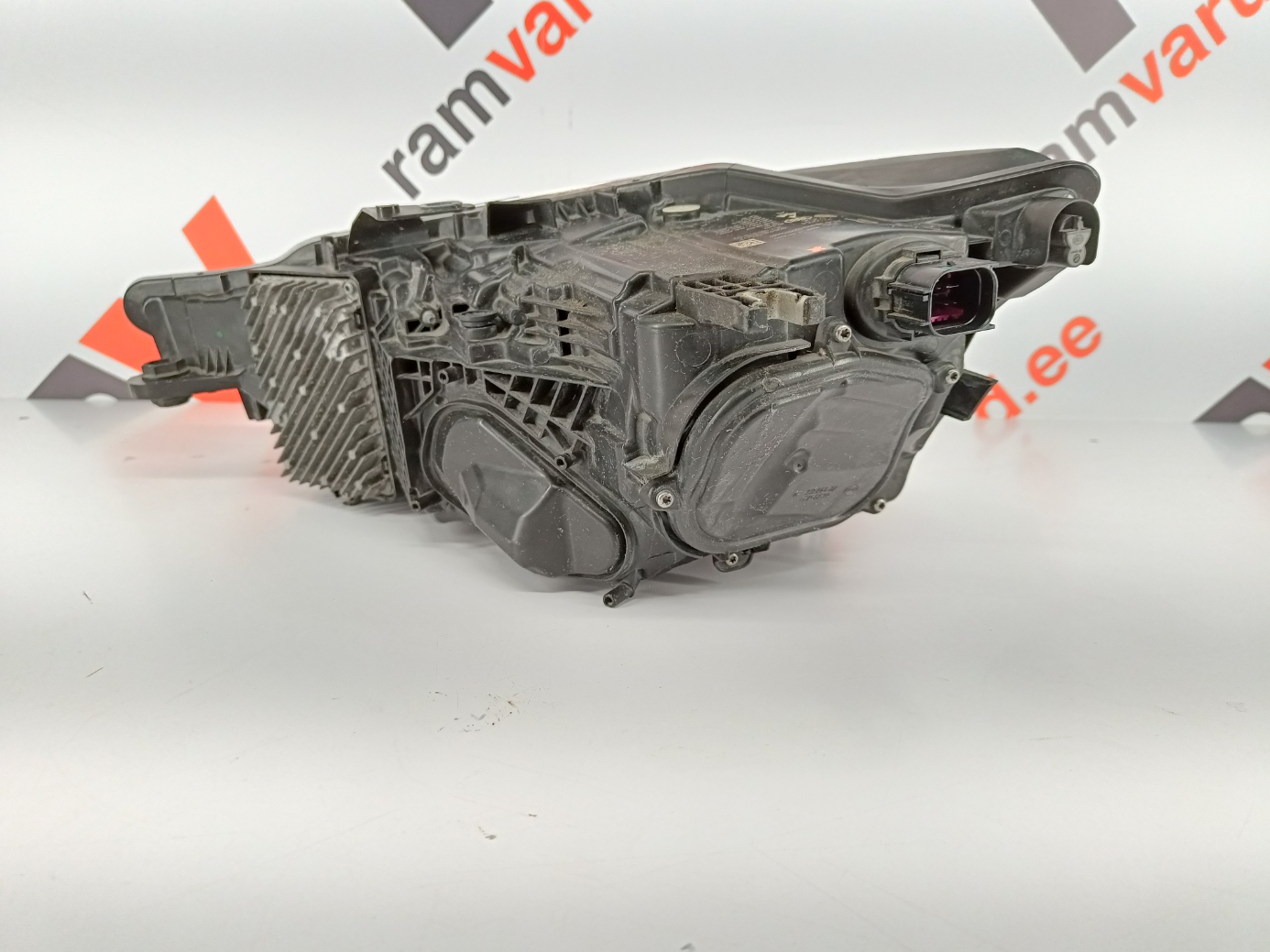 Audi A7 esituli/ headlight - pilt 3