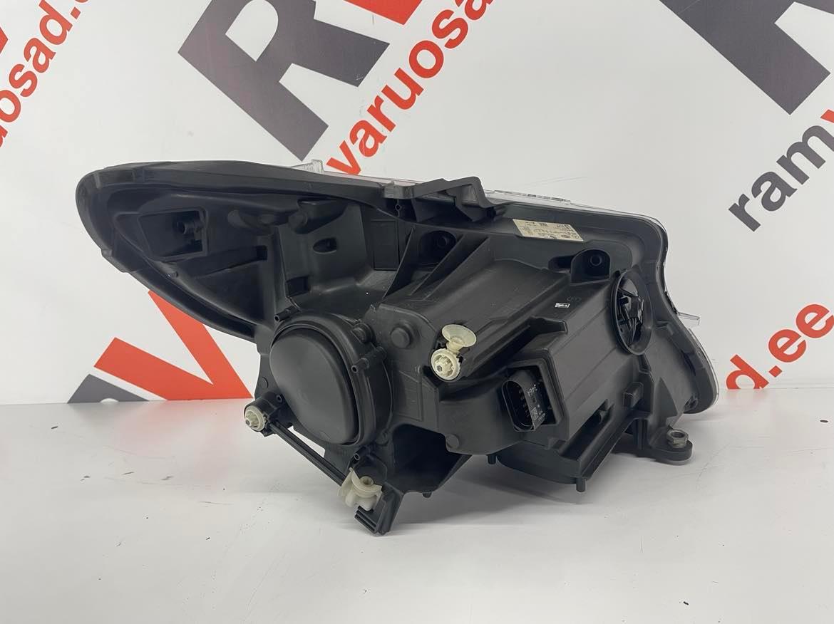 MB V-Klass W447 esituli / front headlight - pilt 2