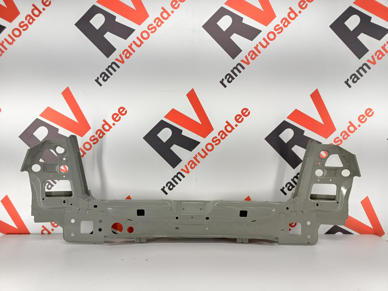 Mercedes C W205  taga paneel / rear panel - pilt 4