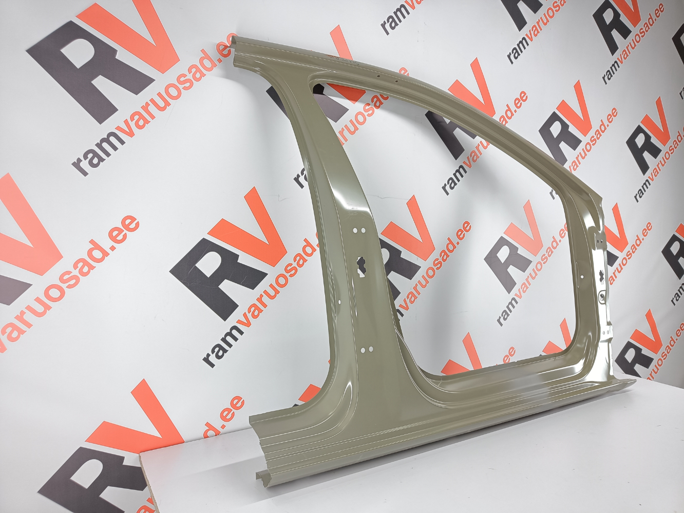 Skoda Superb III ukseauk / door frame - pilt 2