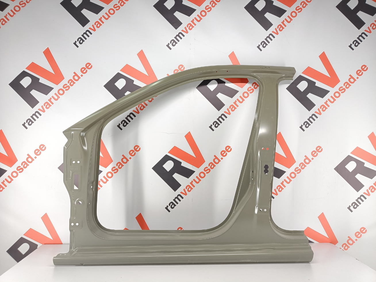 Skoda Scala ukseauk / door frame