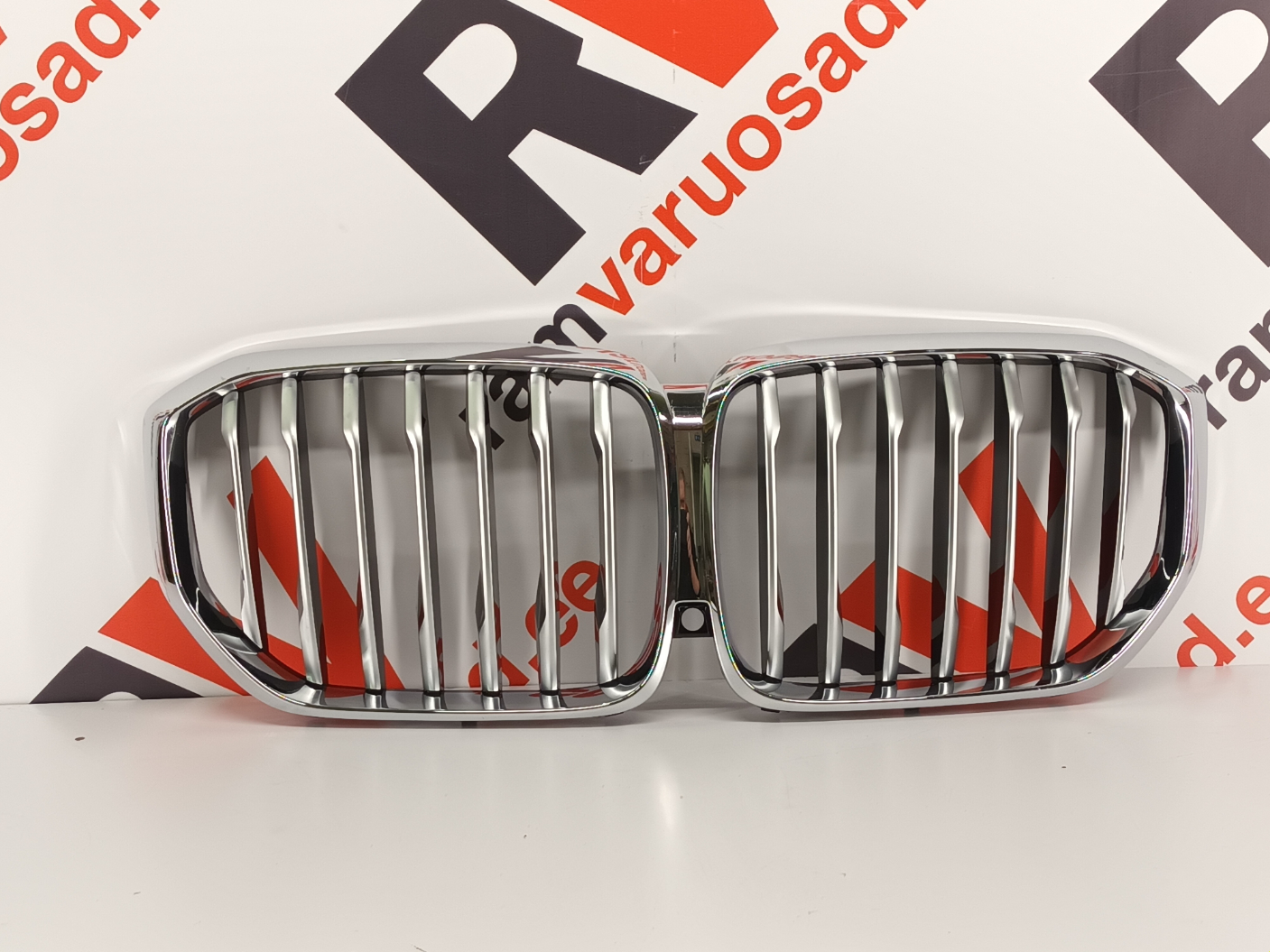 BMW  X5 G05 iluvõre / front grille