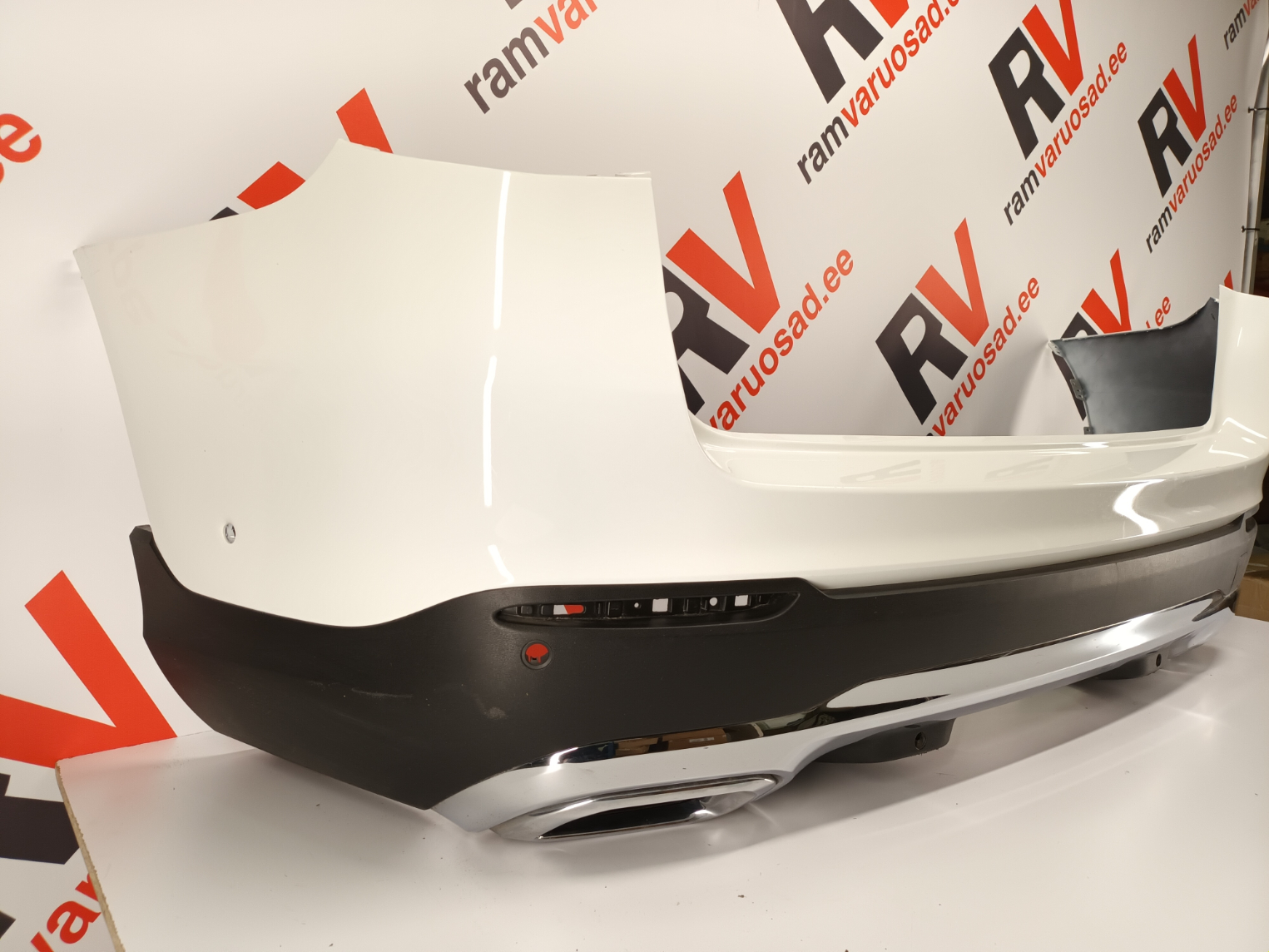 Mercedes GLC W253 tagastange / rear bumper - pilt 2