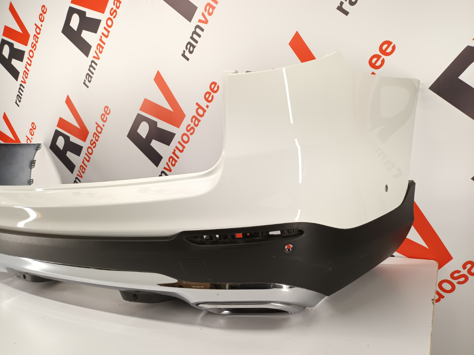 Mercedes GLC W253 tagastange / rear bumper - pilt 3