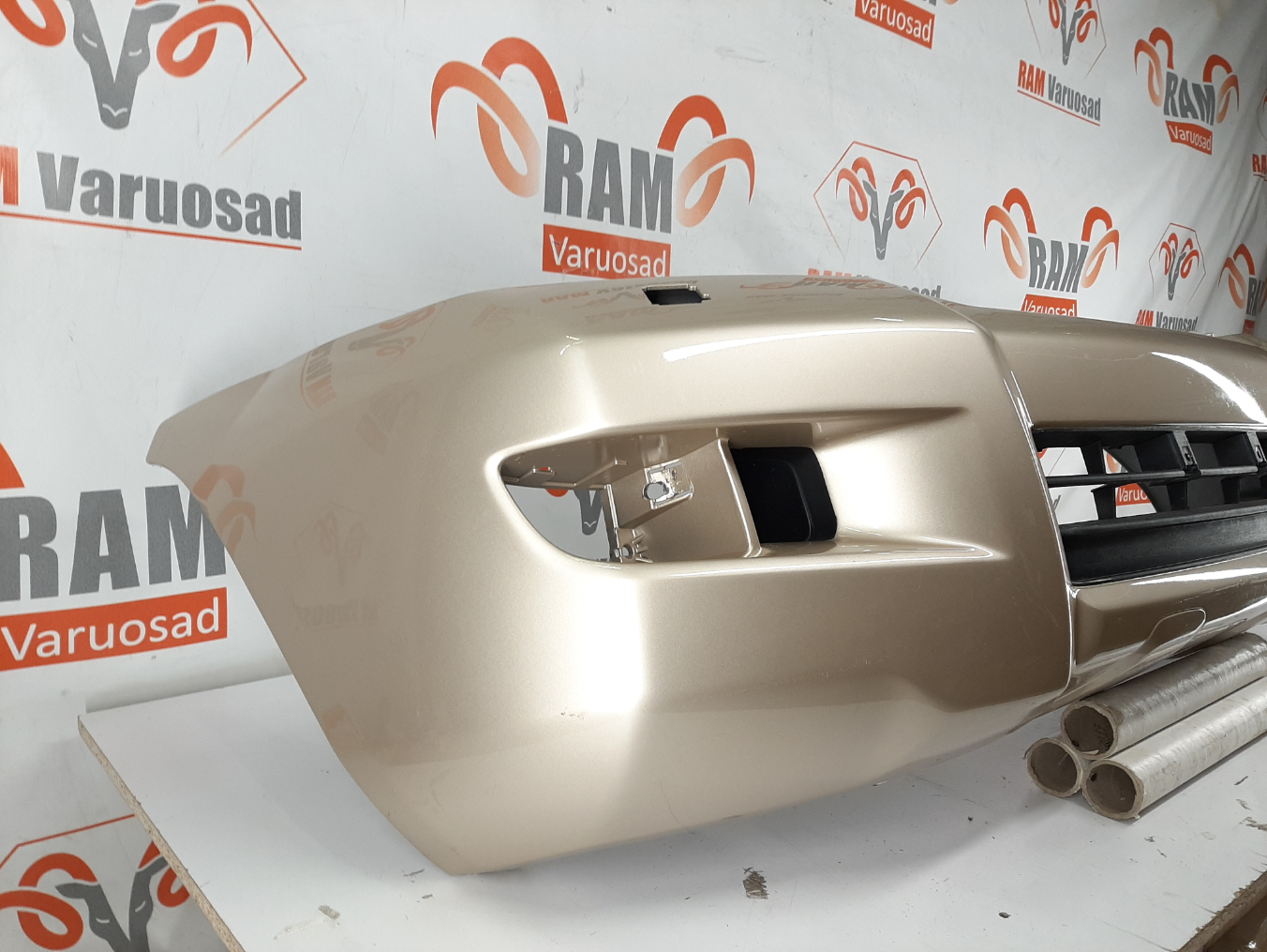 Toyota Land Cruiser 120 esistange / front bumper - pilt 2