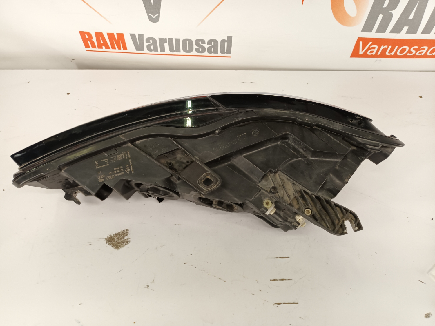 Audi A6 C7 esituli/ headlight - pilt 3