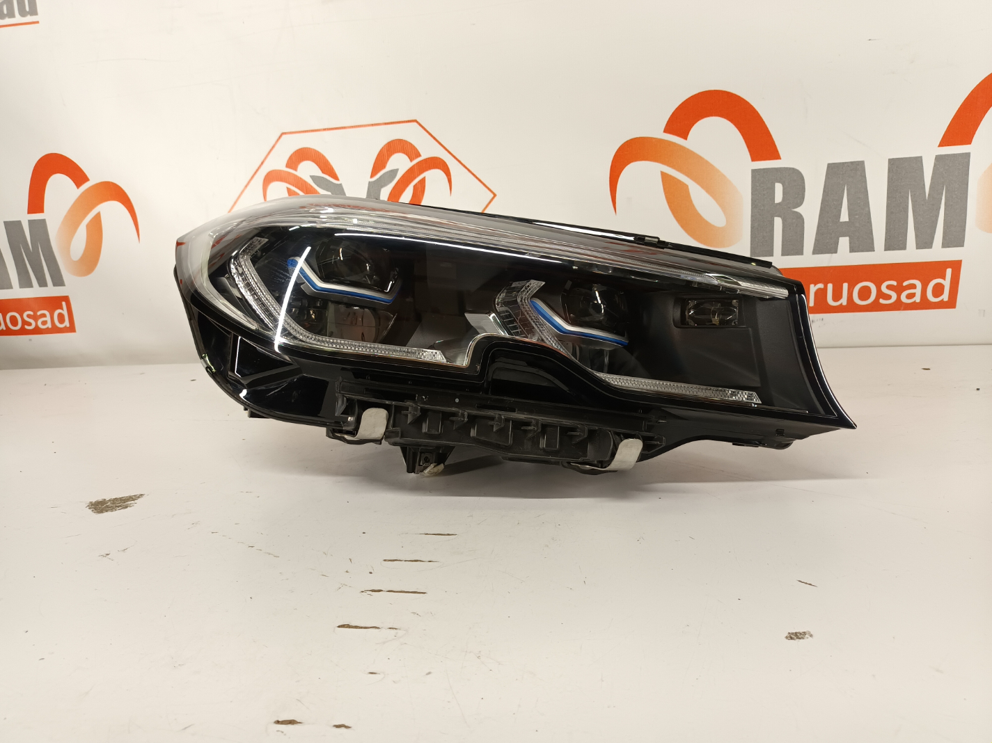 BMW 3 G20/G21 esituli/ headlight