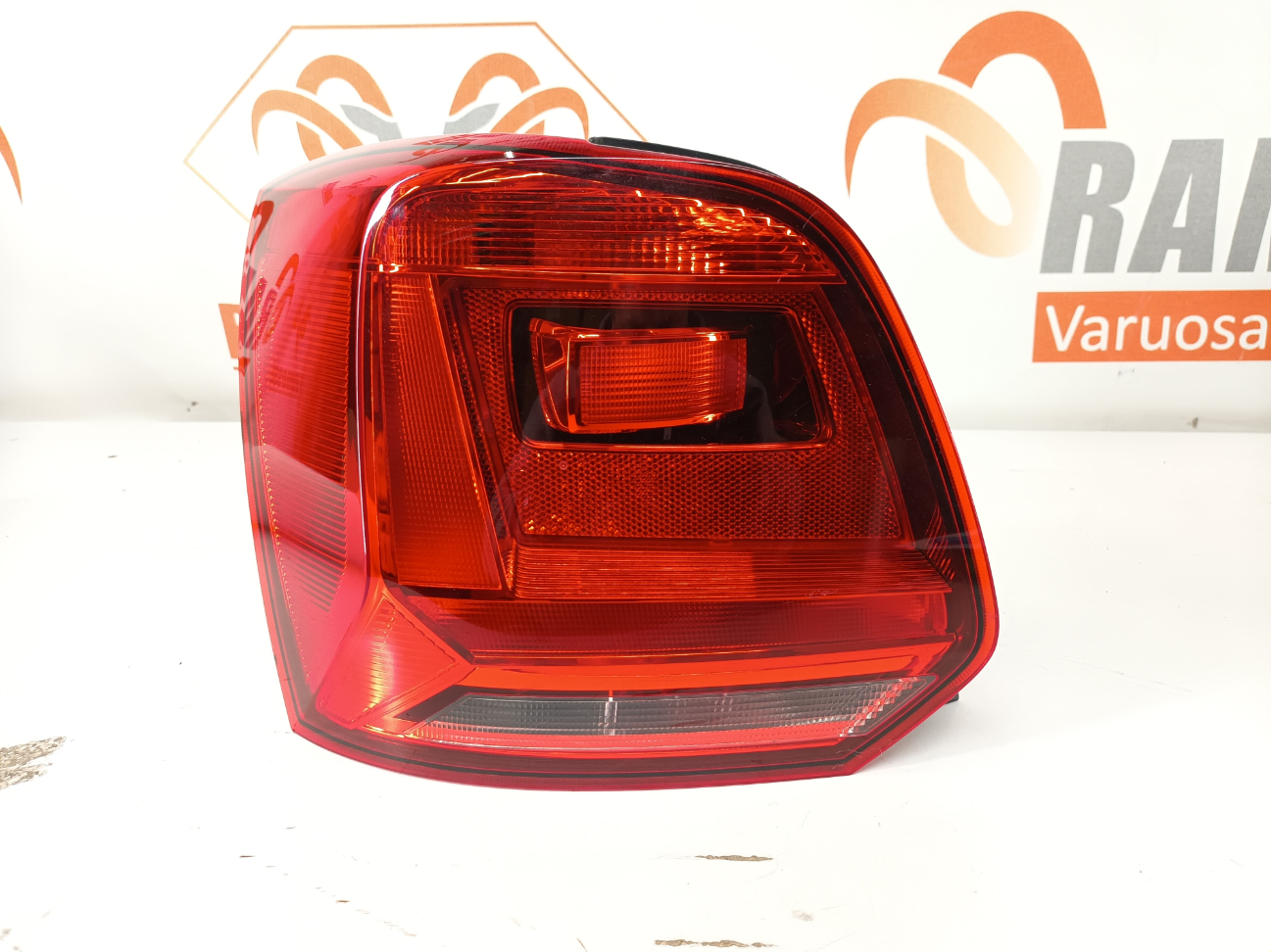 Volkswagen Polo V fl tagatuli/ rear light