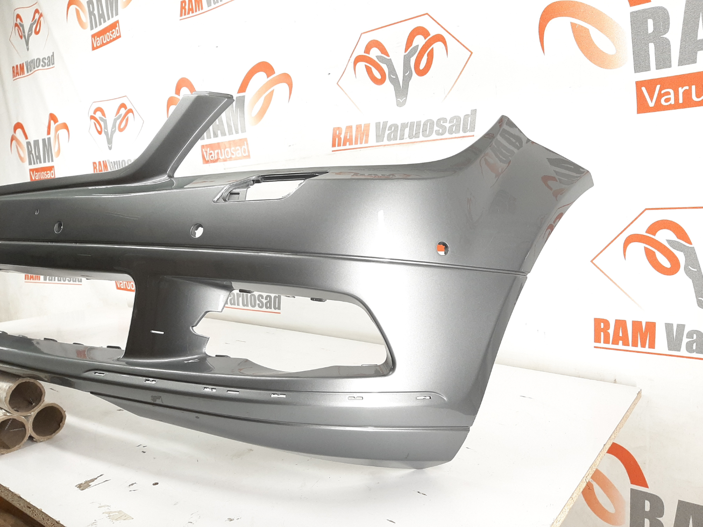 Mercedes C W204 esistange/ front bumper - pilt 3
