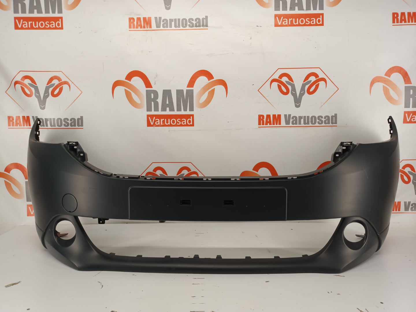 Dacia Lodgy esistange / front bumper