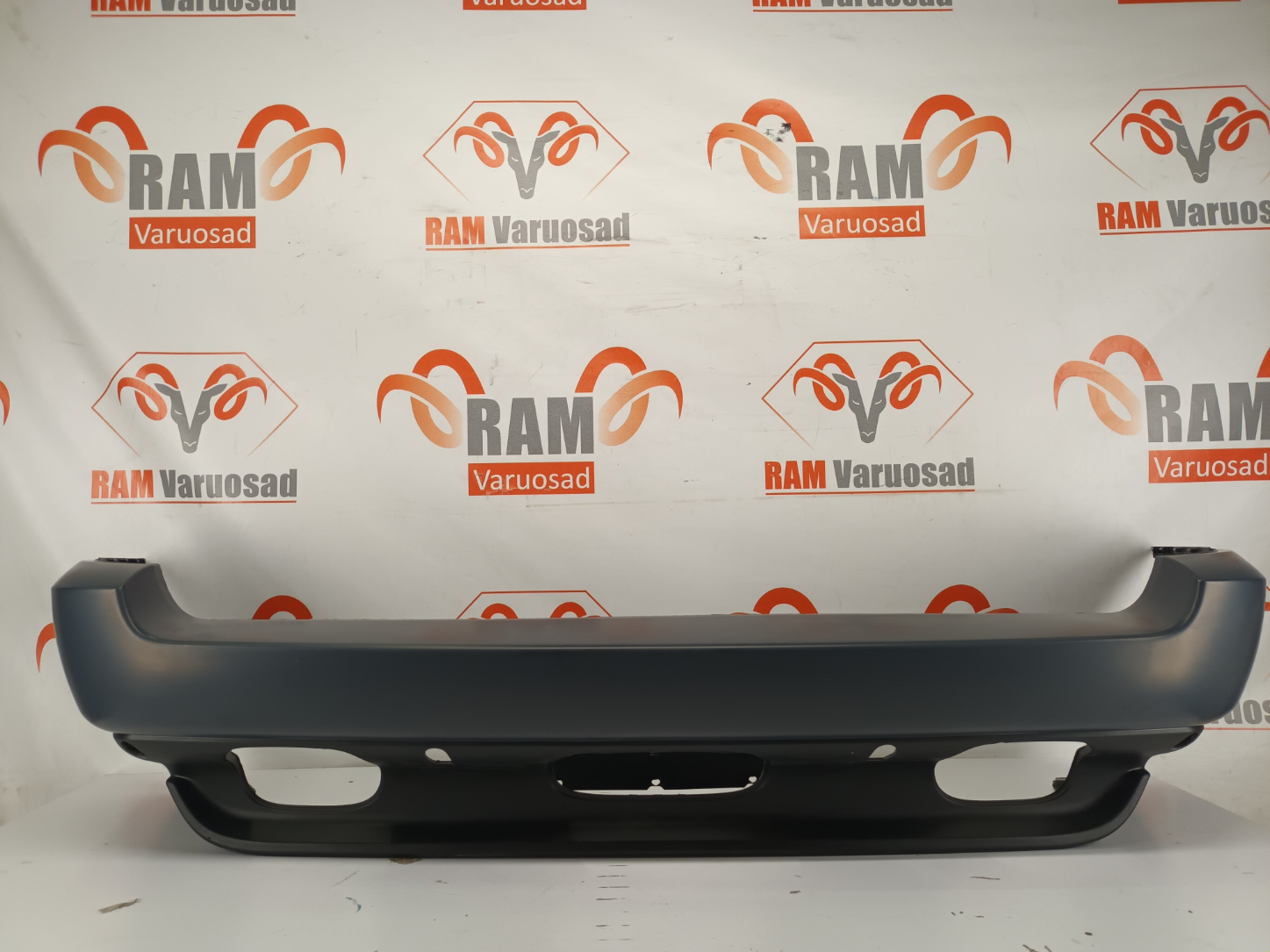 BMW X5 E53 tagastange / rear bumper