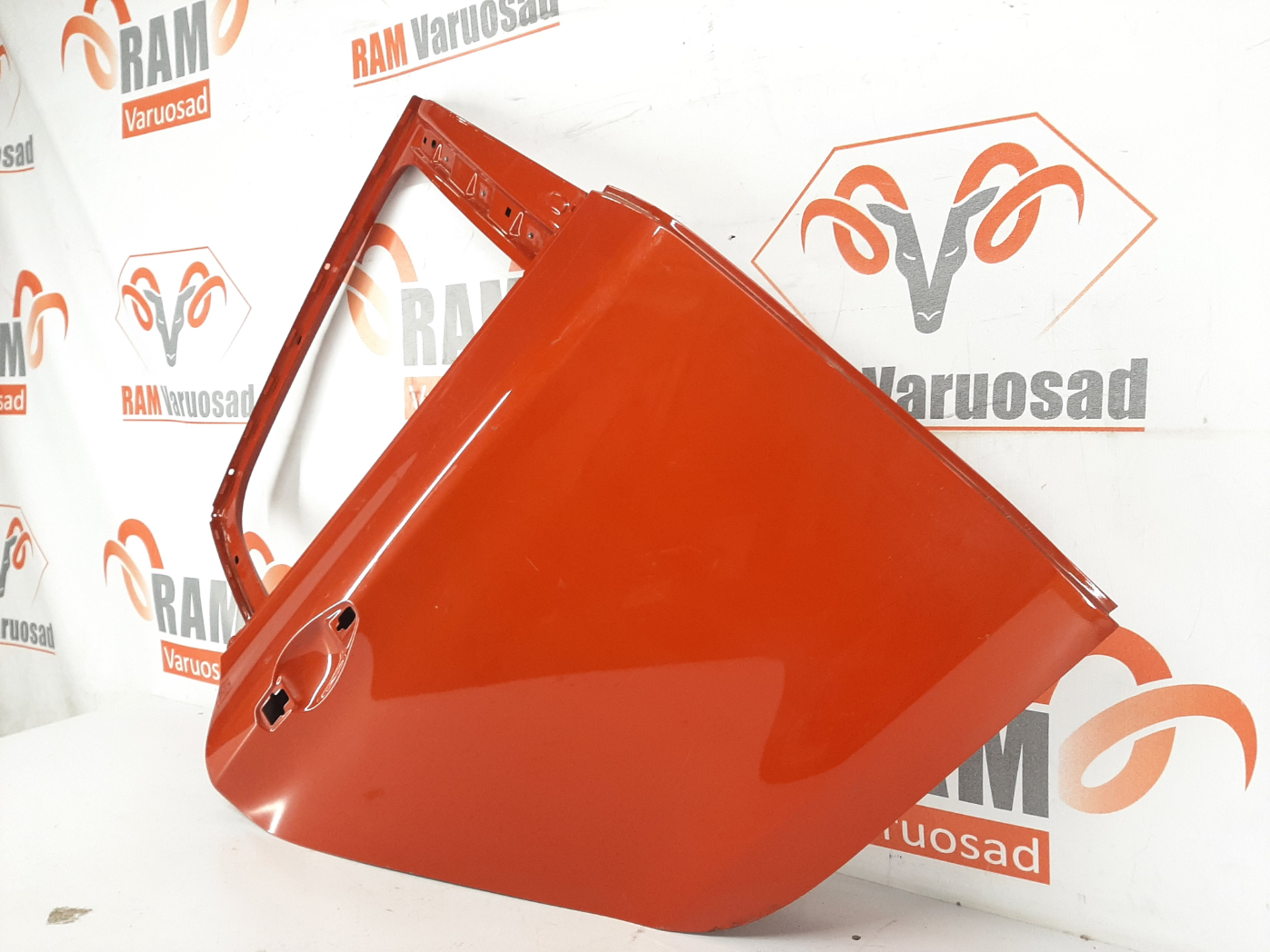 Peugeot 208 tagauks / rear doors - pilt 3