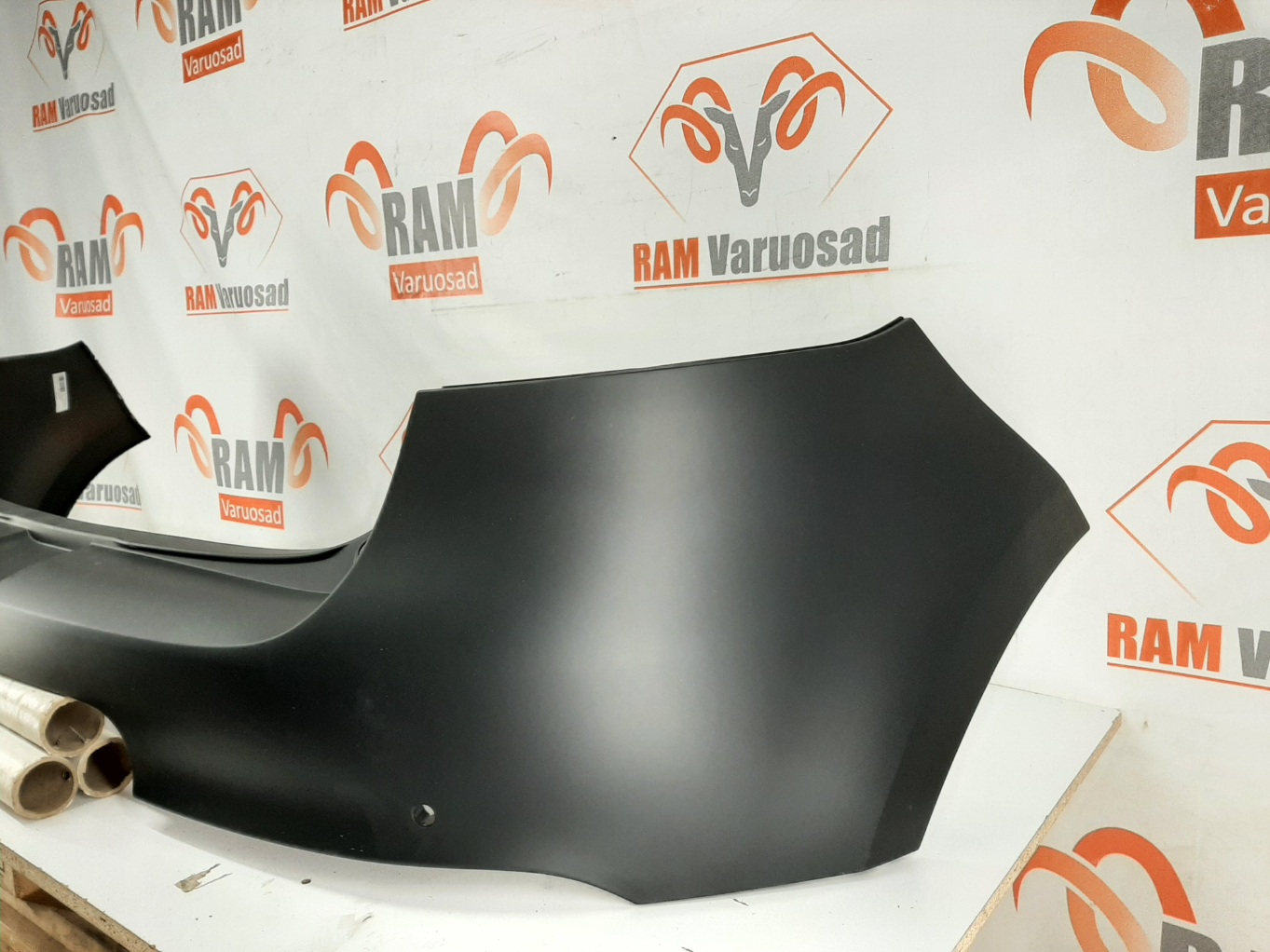 Renault Megane III tagastange/ rear bumper - pilt 3