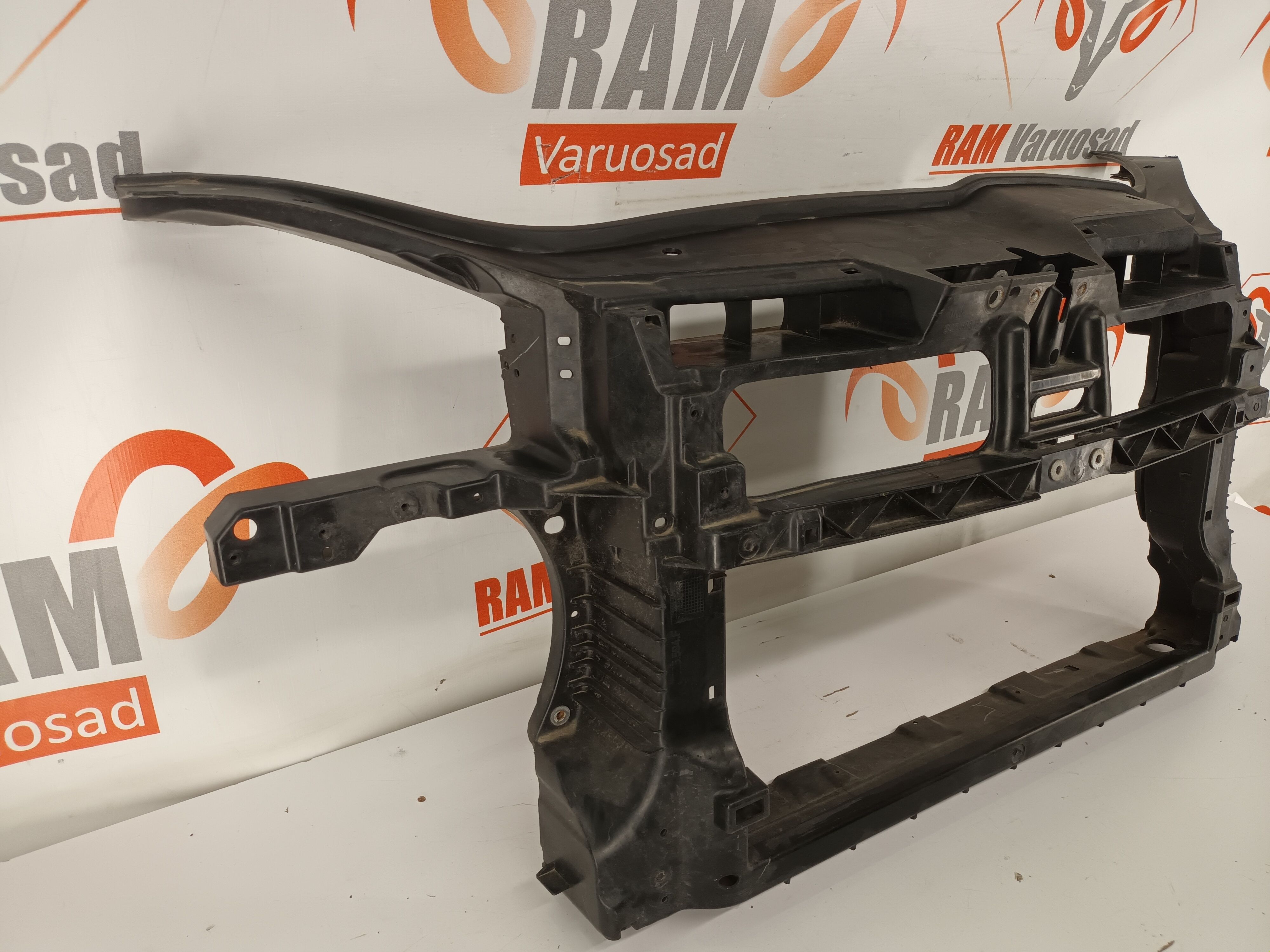 Volkswagen Golf / Jetta esipaneel/ front panel - pilt 2
