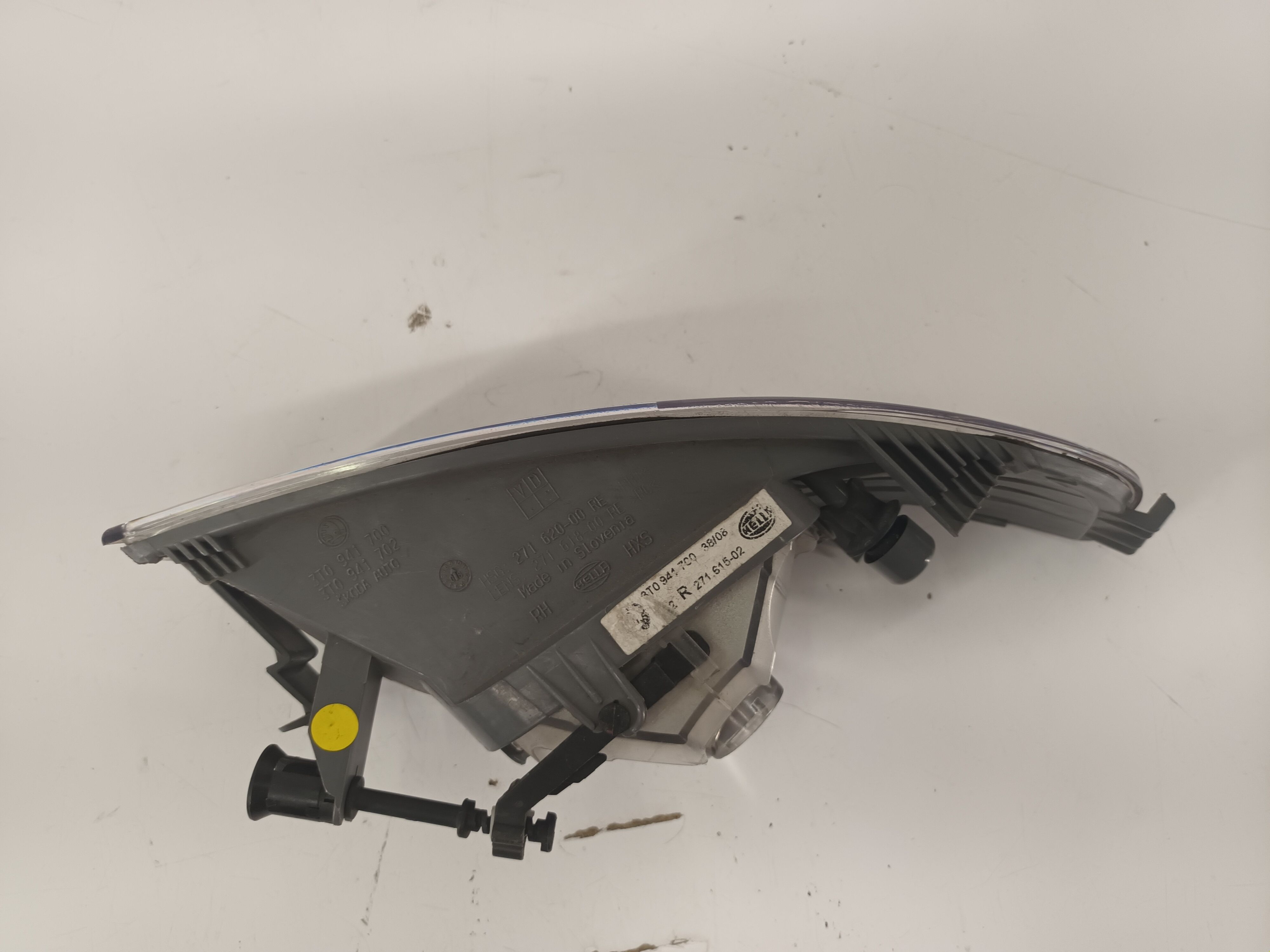 Skoda Superb udutuli/ fog light - pilt 3