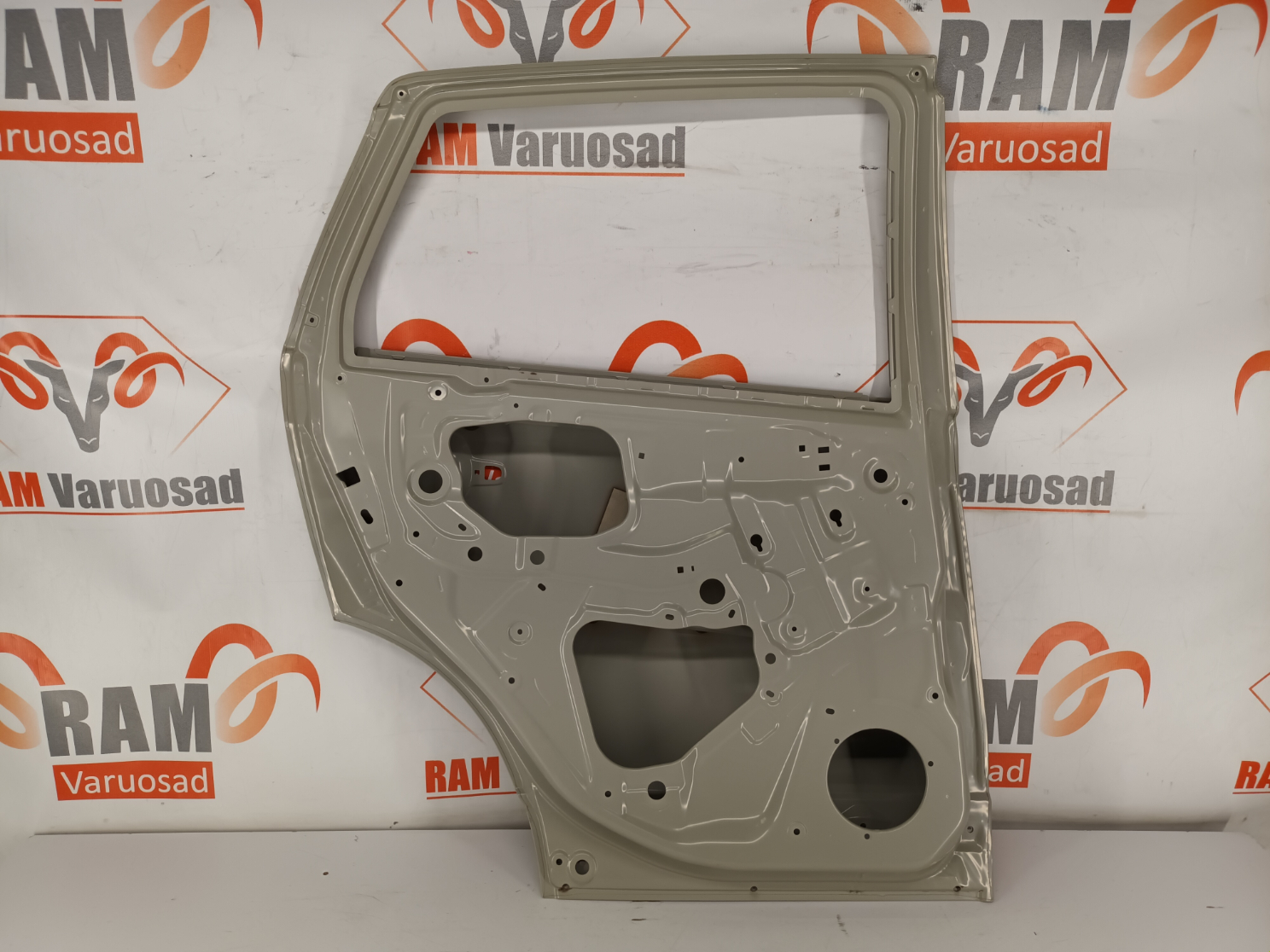 Suzuki SX4 tagauks/ rear door - pilt 4