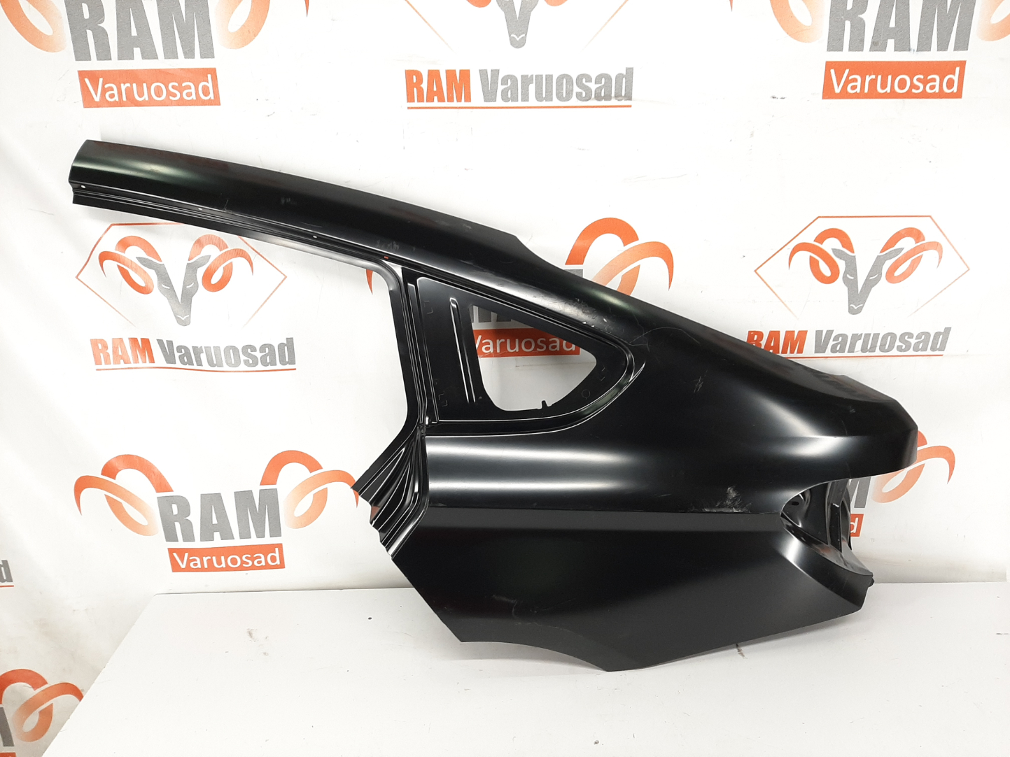 BMW 5 GT F07 tagatiib/ rear fender