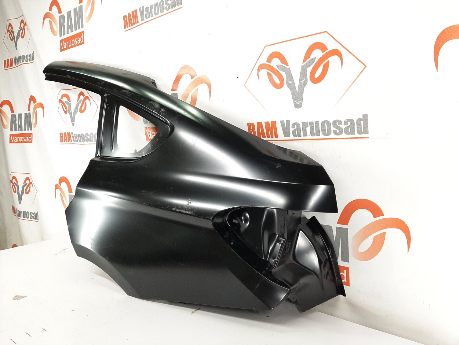 BMW 5 GT F07 tagatiib/ rear fender - pilt 3