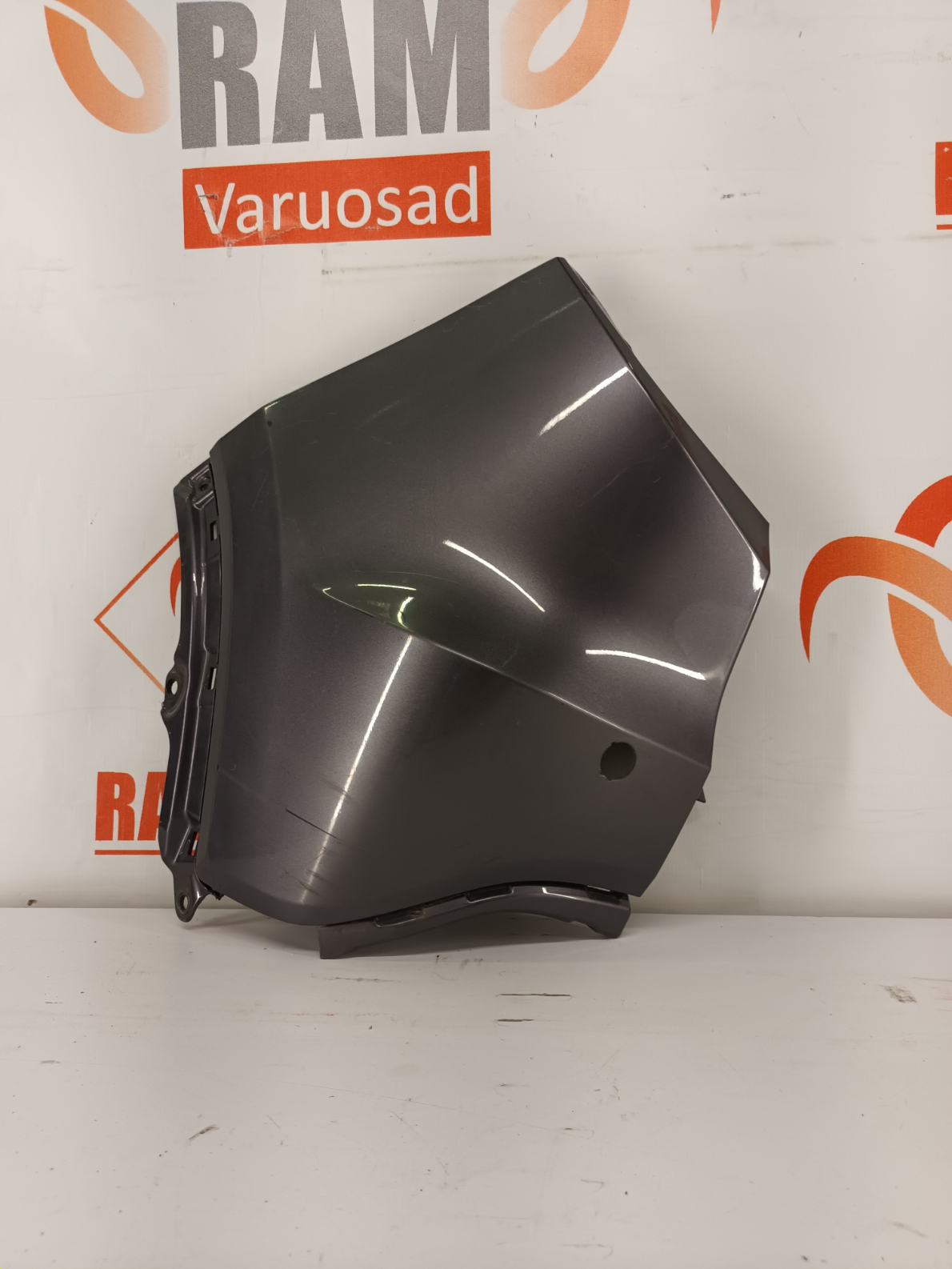 Honda HR-V tagastange nurk/ rear bumper 
