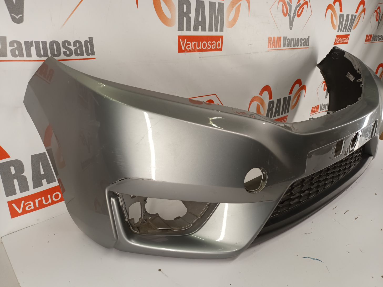 Honda Jazz esistange/ front bumper - pilt 2
