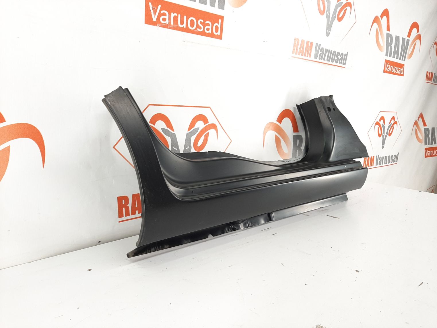 Ford Mondeo küljekarp / side member - pilt 2