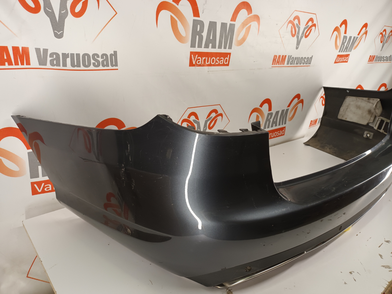 Mercedes C W205 HYBRID tagastange / rear bumper - pilt 3