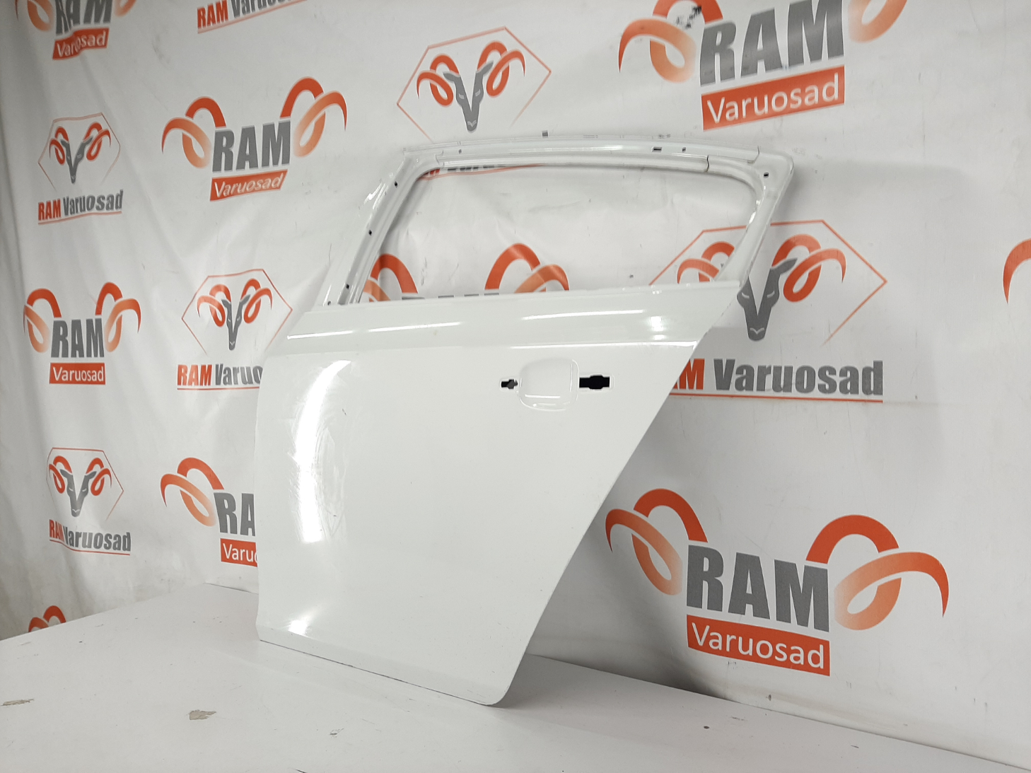 Chevrolet Cruze tagauks / rear doors - pilt 3