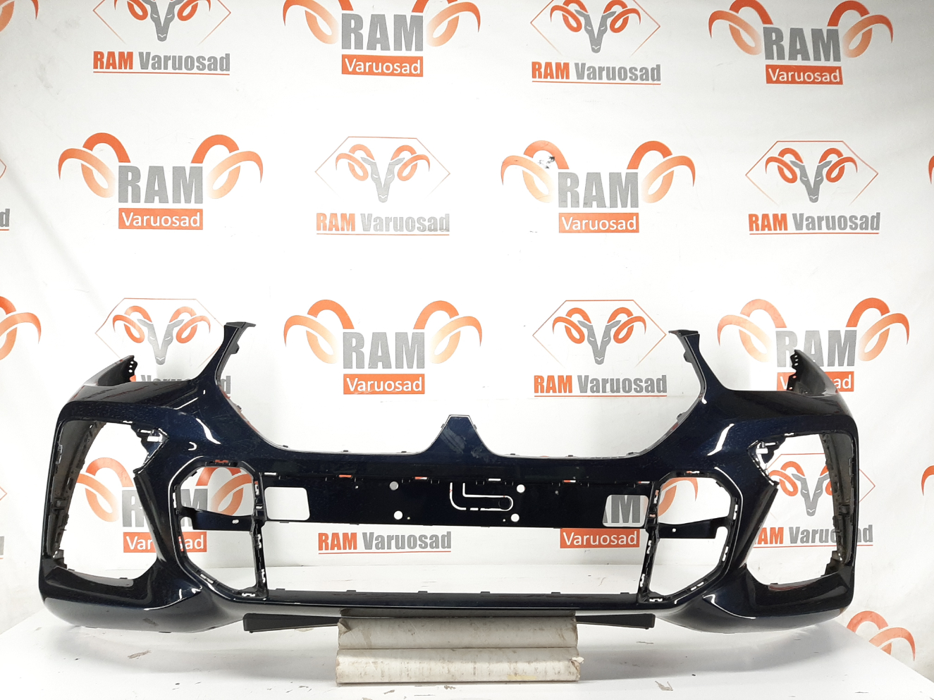BMW X6 G06 esistange  / front bumper