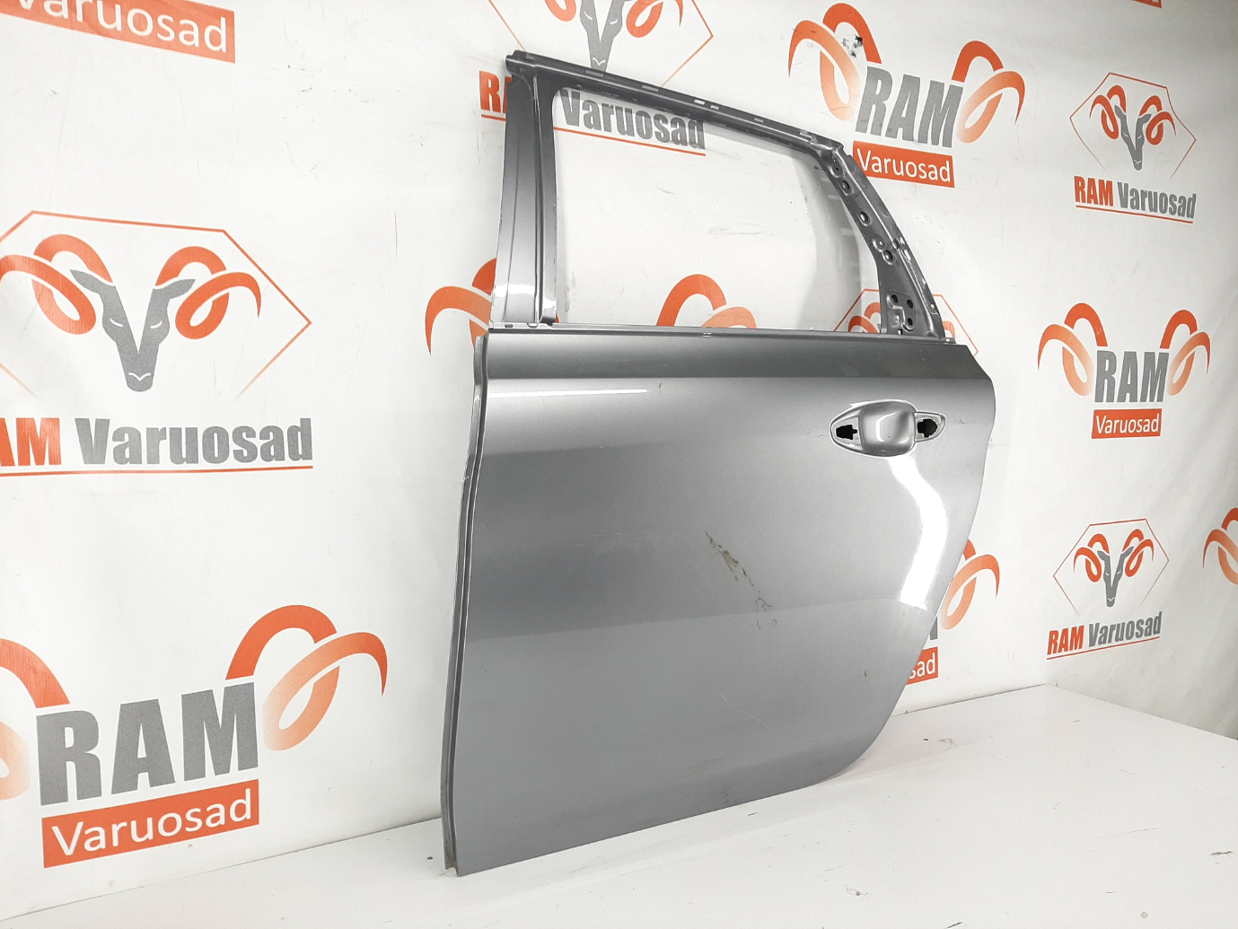 Peugeot 308 II SW tagauks / rear doors - pilt 3