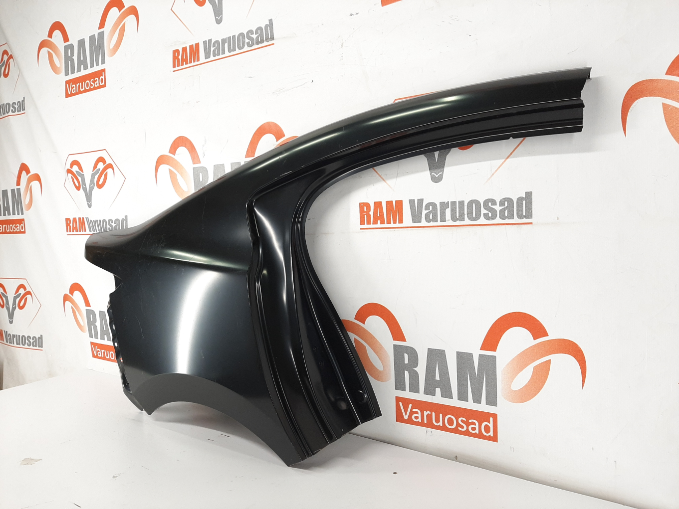 Mazda 3 BP sedan tagatiib / rear fender - pilt 2