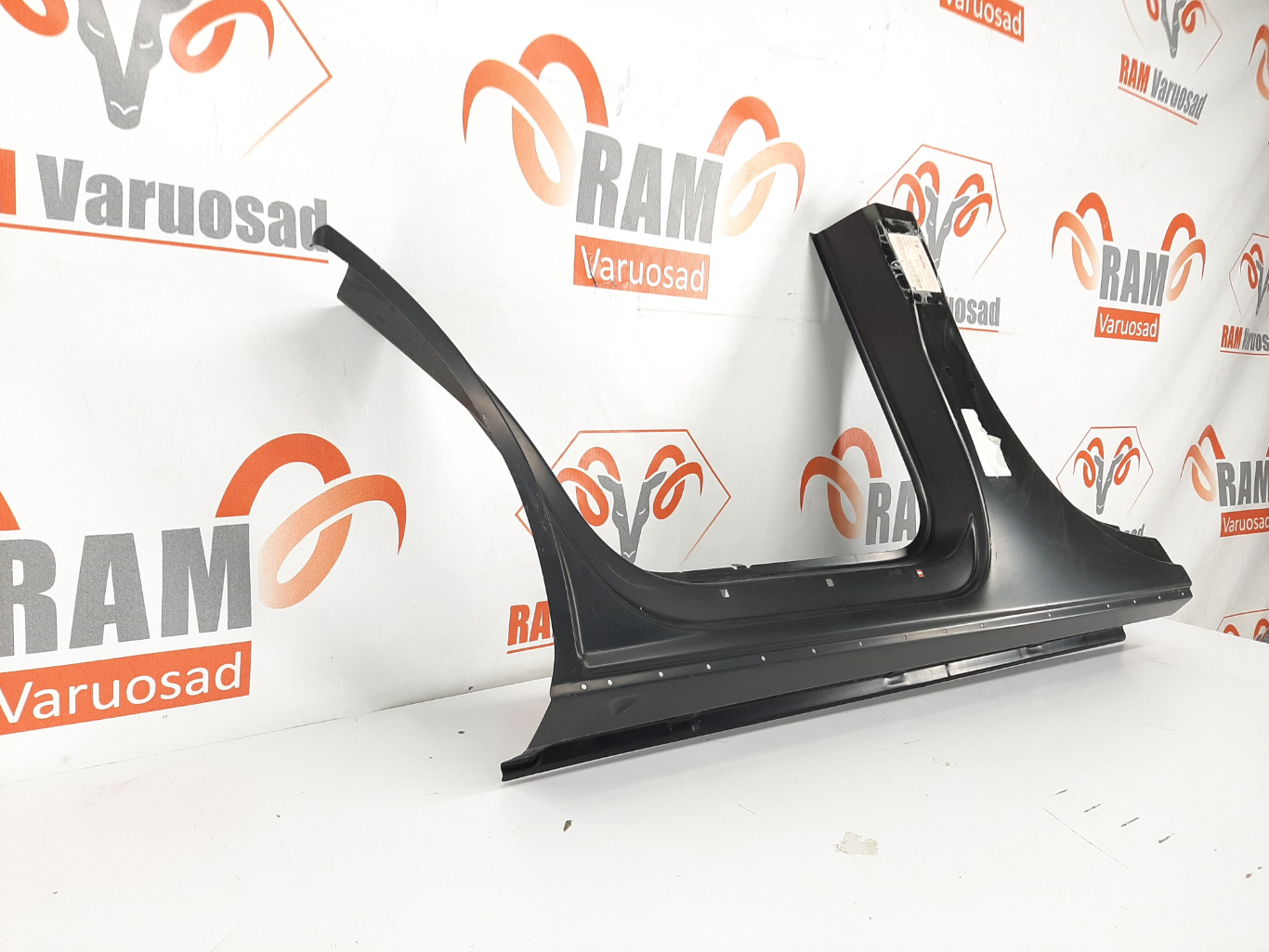 Aud Q7 2006-2015 küljekarp / rocker panel - pilt 3