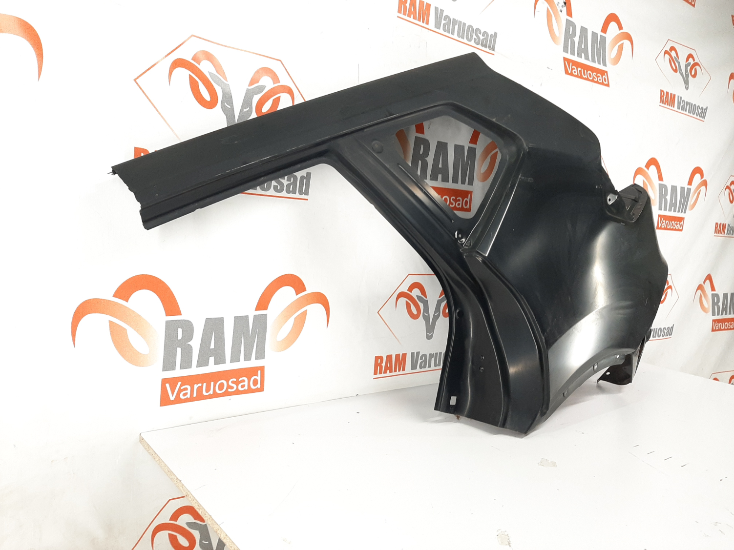 Nissan X-Trail T32 tagatiib / rear fender - pilt 3