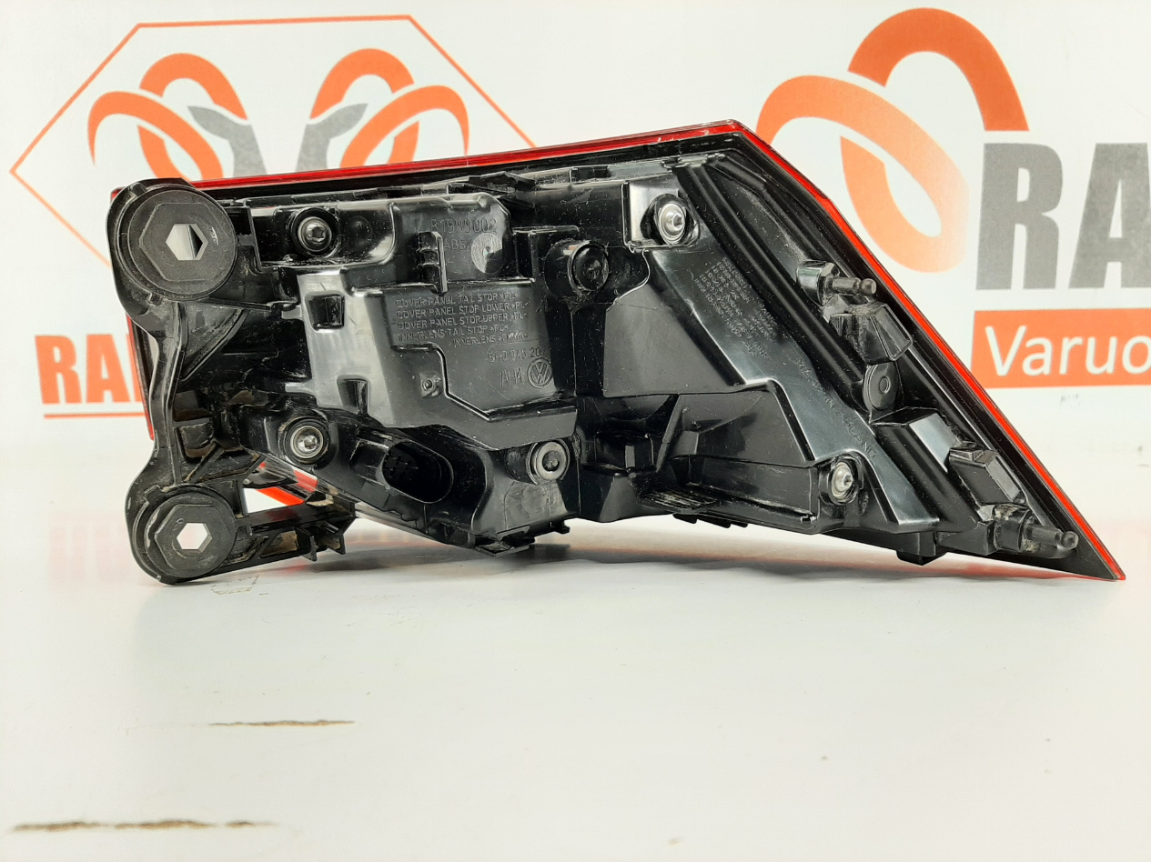 VW Golf VIII IQ tagatuli / rear light - pilt 2