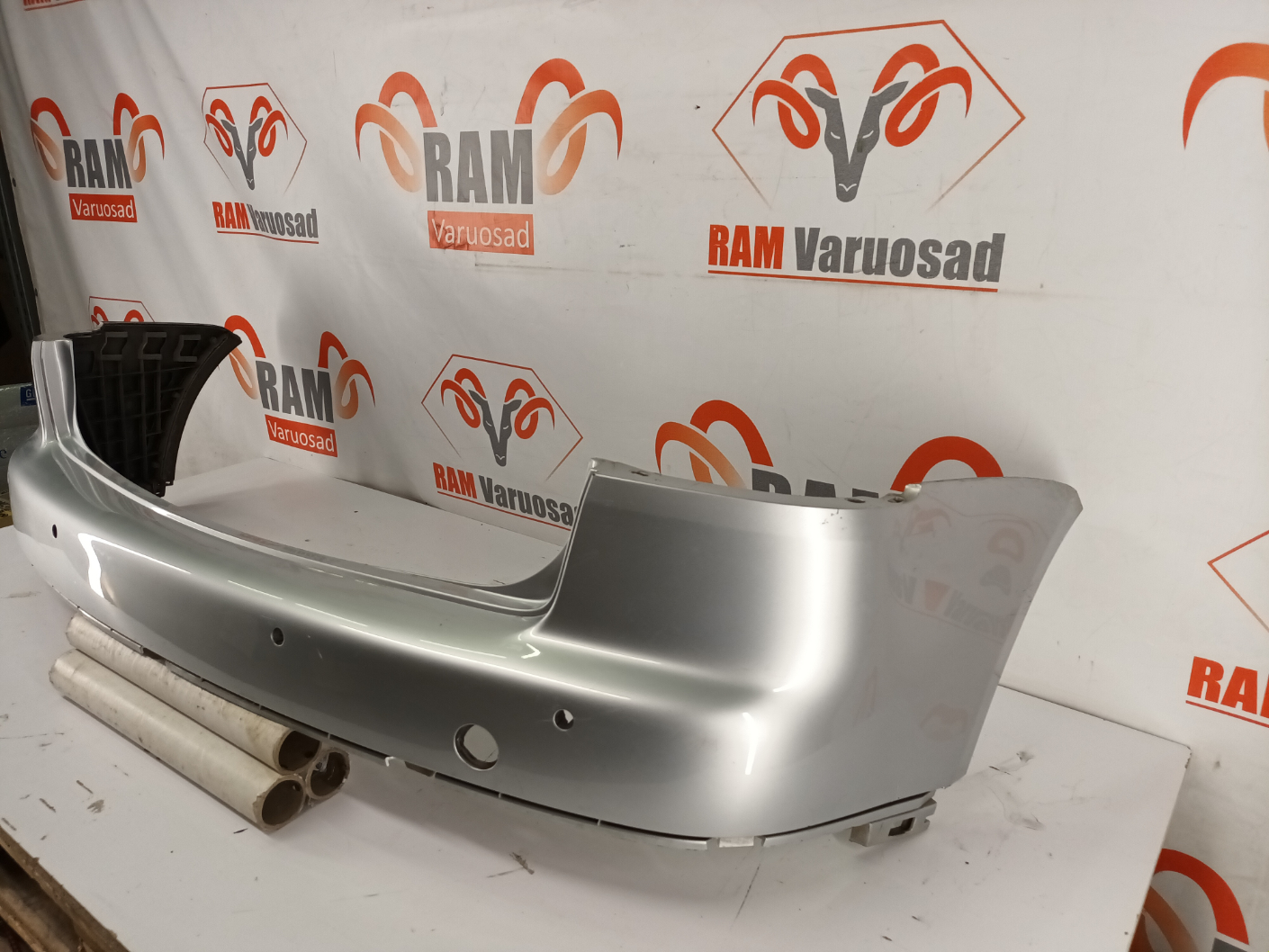 VW Touran tagastange / rear bumper - pilt 3