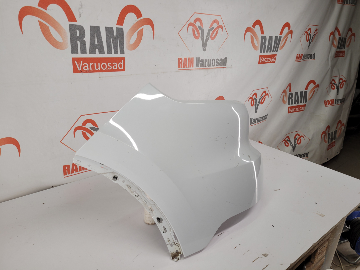 Porsche Cayenne coupe tagastange / rear bumper  - pilt 3