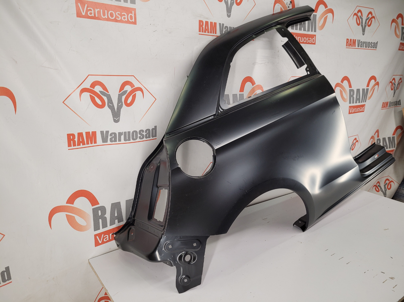 Audi A1 tagatiib / rear fender - pilt 3