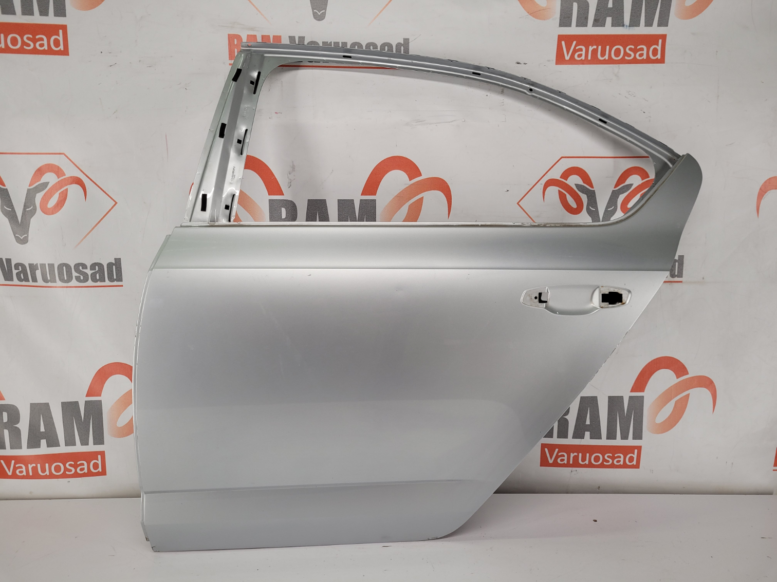Skoda Octavia taga uks/ rear door