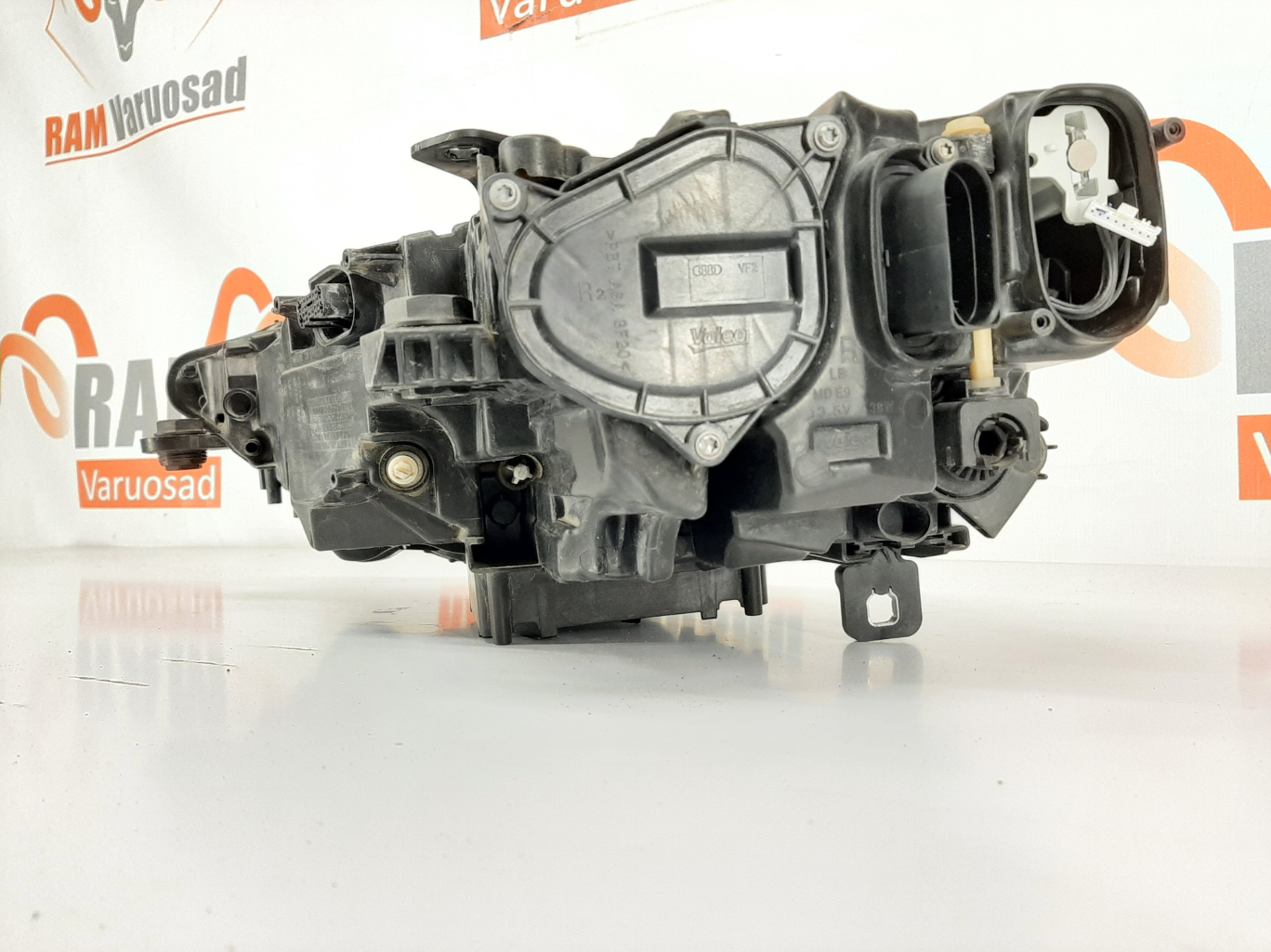 Audi A3 16- FL esituli / headlight - pilt 4