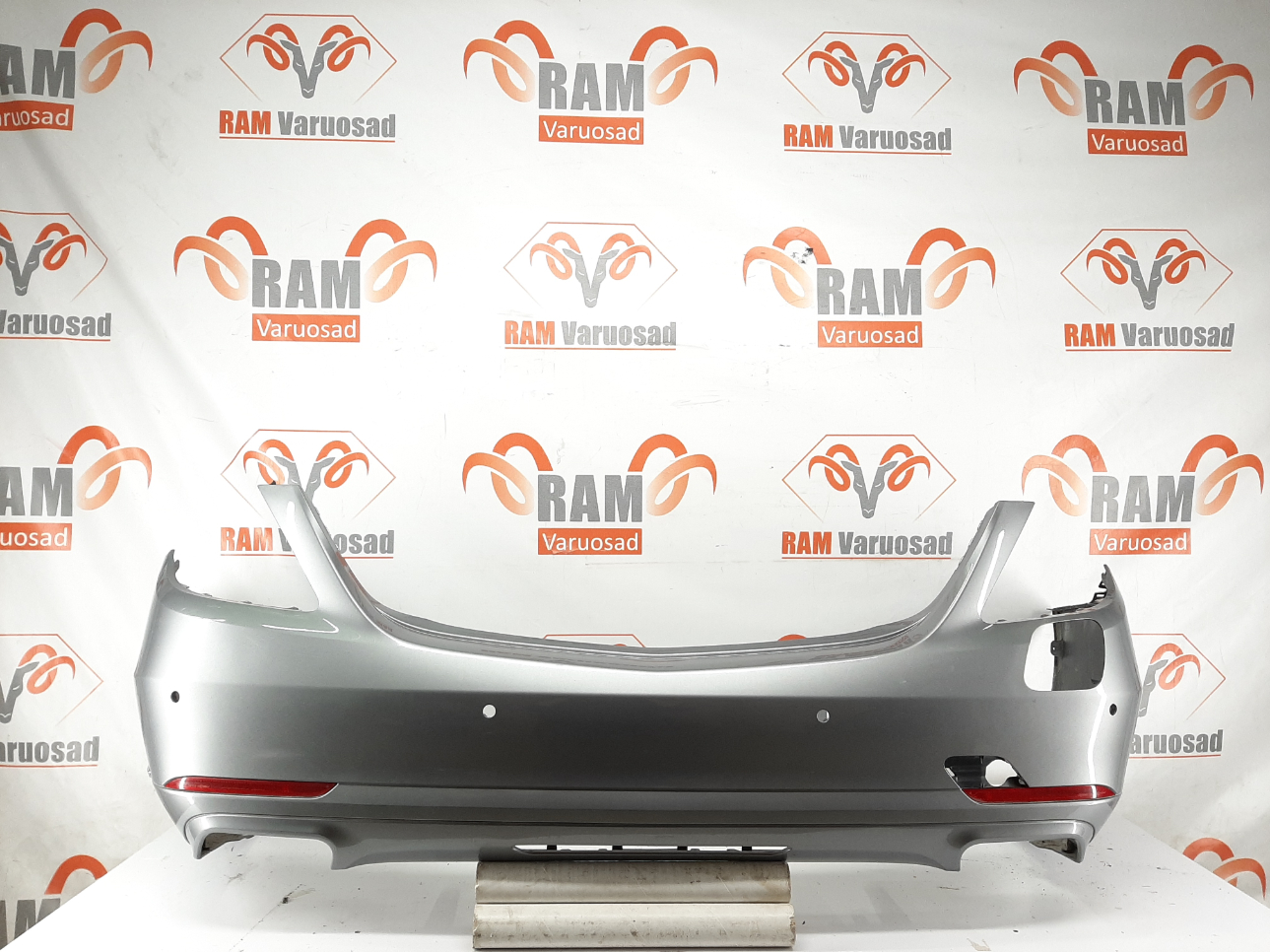 Mercedes W222 hybrid S-Class tagumine stange/ rear bumper
