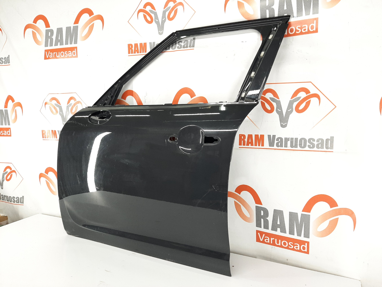 Mini Countryman F60 esiuks/ front door - pilt 3