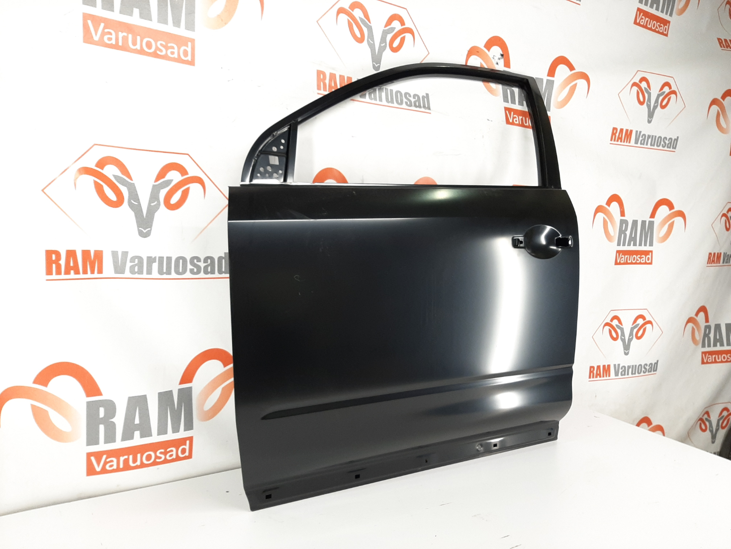 Nissan Murano esiuks/ front door - pilt 2